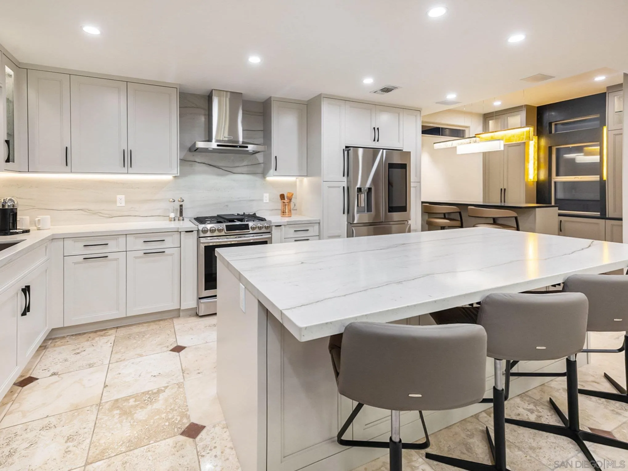 https://cdn.realtyfeed.com/cdn/127/250041676/bebbcc7ae720ef02e85389543c07acec.webp
