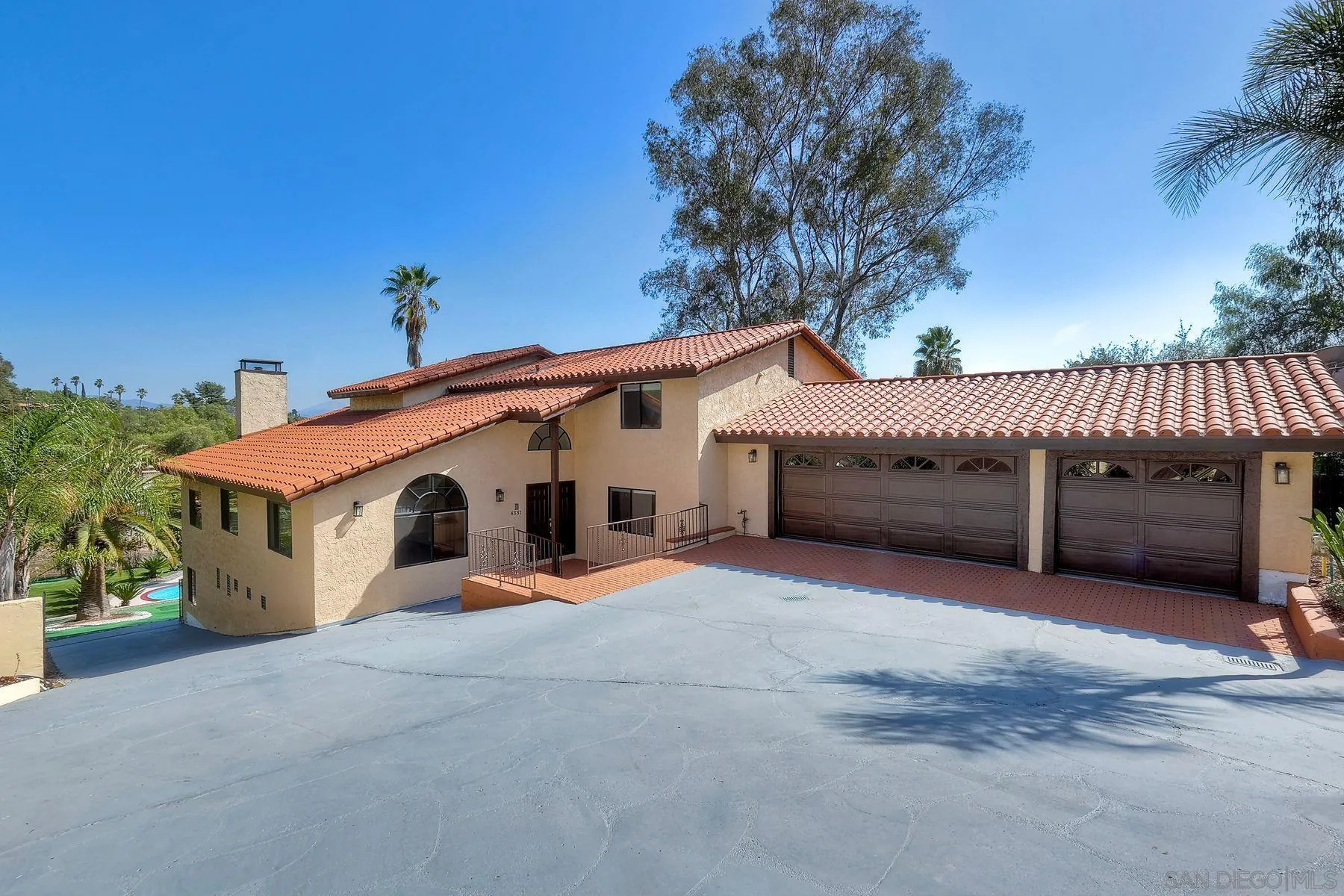 https://cdn.realtyfeed.com/cdn/127/250041678/1b4ca5ed536961a20a3410590e849dd5.webp