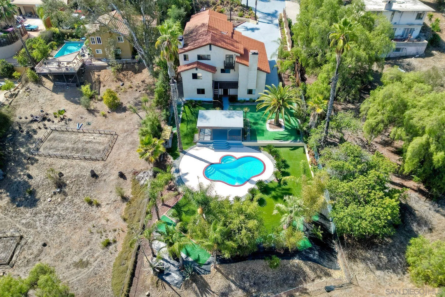 https://cdn.realtyfeed.com/cdn/127/250041678/29d6d262e6d8fba19a56753e640bca6e.webp