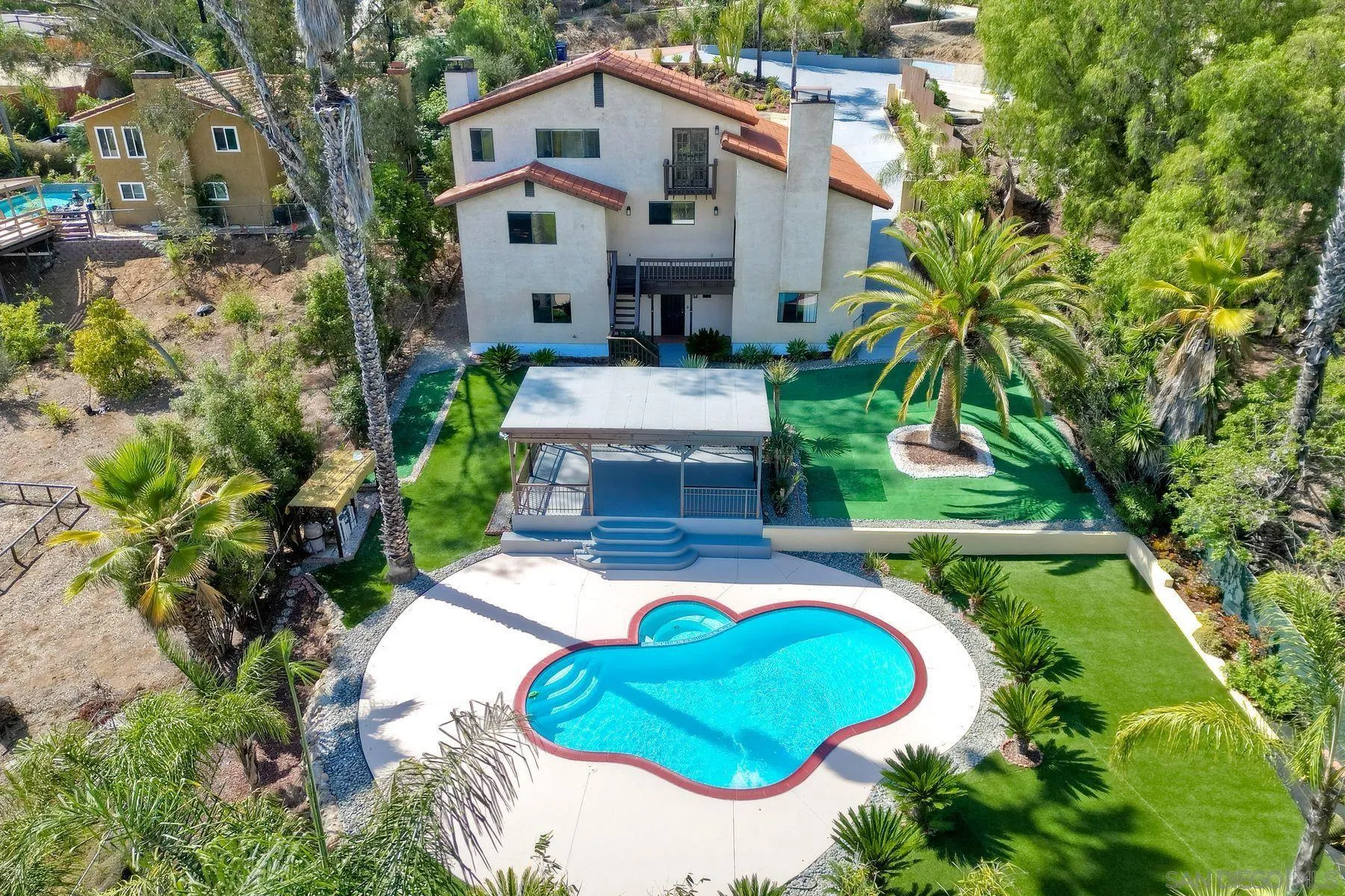 https://cdn.realtyfeed.com/cdn/127/250041678/2bc1daa337129080241e0ac6b0a0f14a.webp