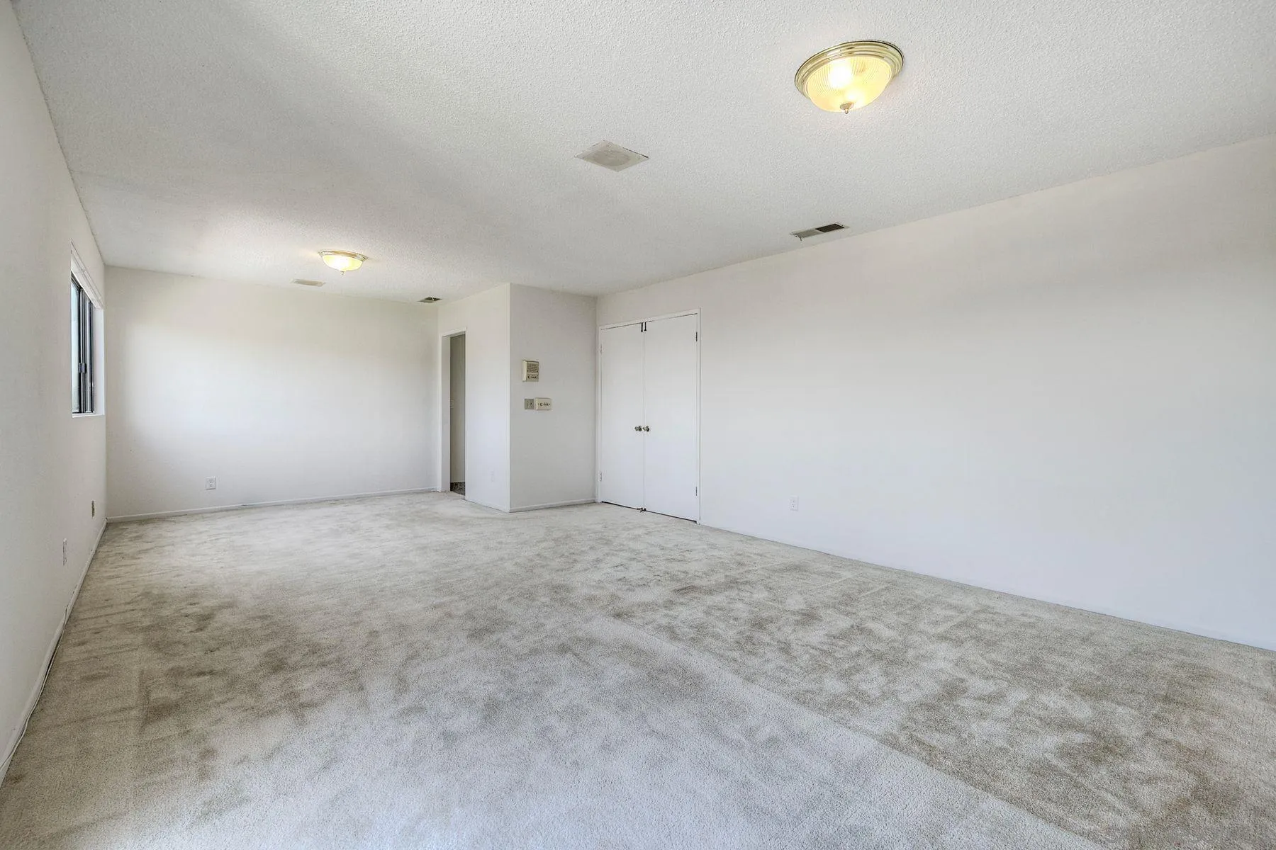 https://cdn.realtyfeed.com/cdn/127/250041678/2d1ceeb4c4957e17900138a96f0b97cb.webp