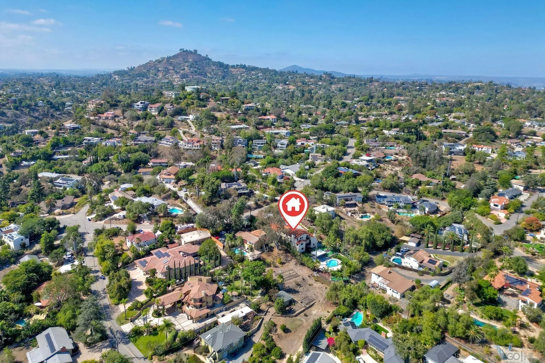 https://cdn.realtyfeed.com/cdn/127/250041678/a894a408a3bd79365f056a6186c9cd04.webp