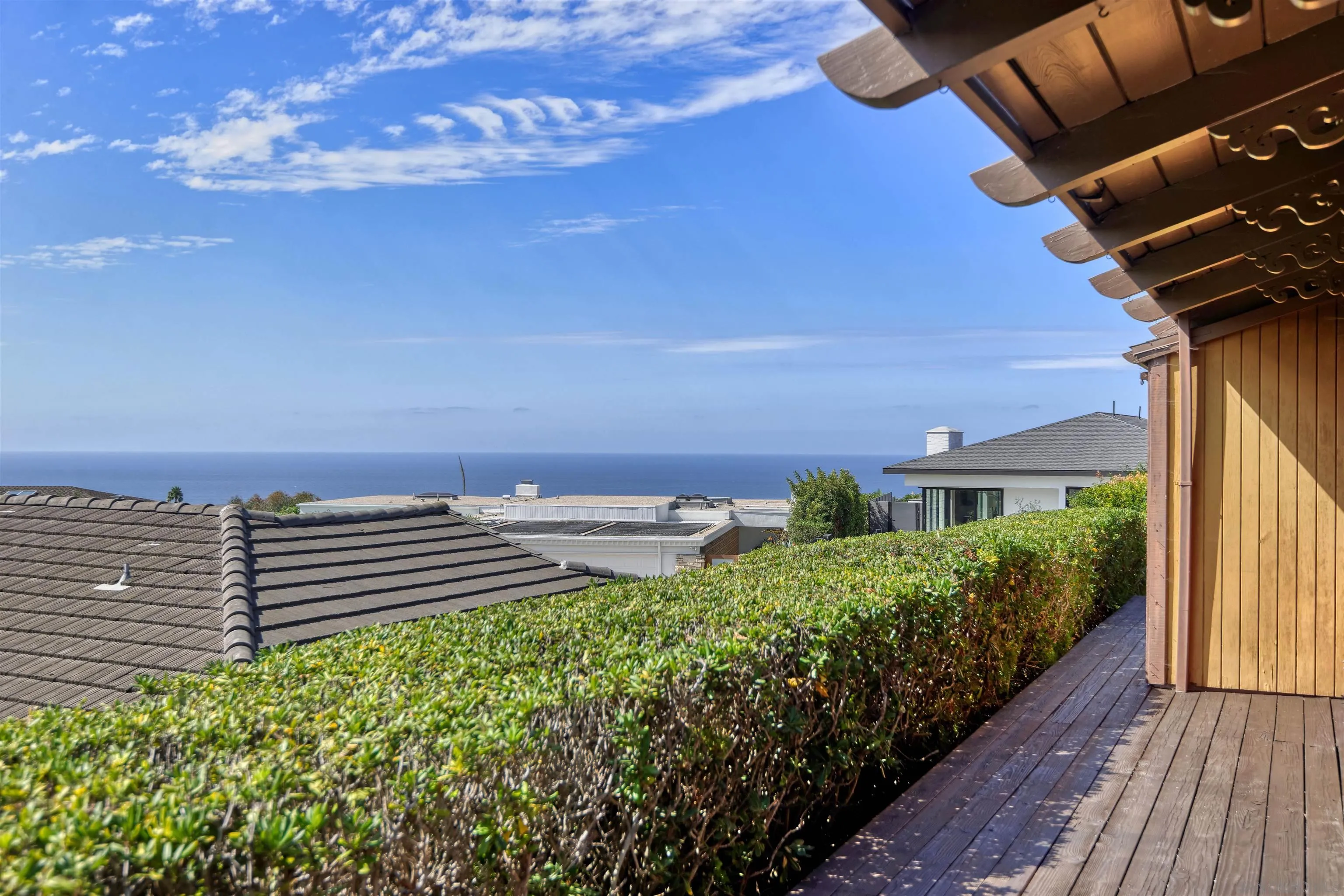 https://cdn.realtyfeed.com/cdn/127/250041679/67611d5e3de2f07e6205108b160f4c4f.webp