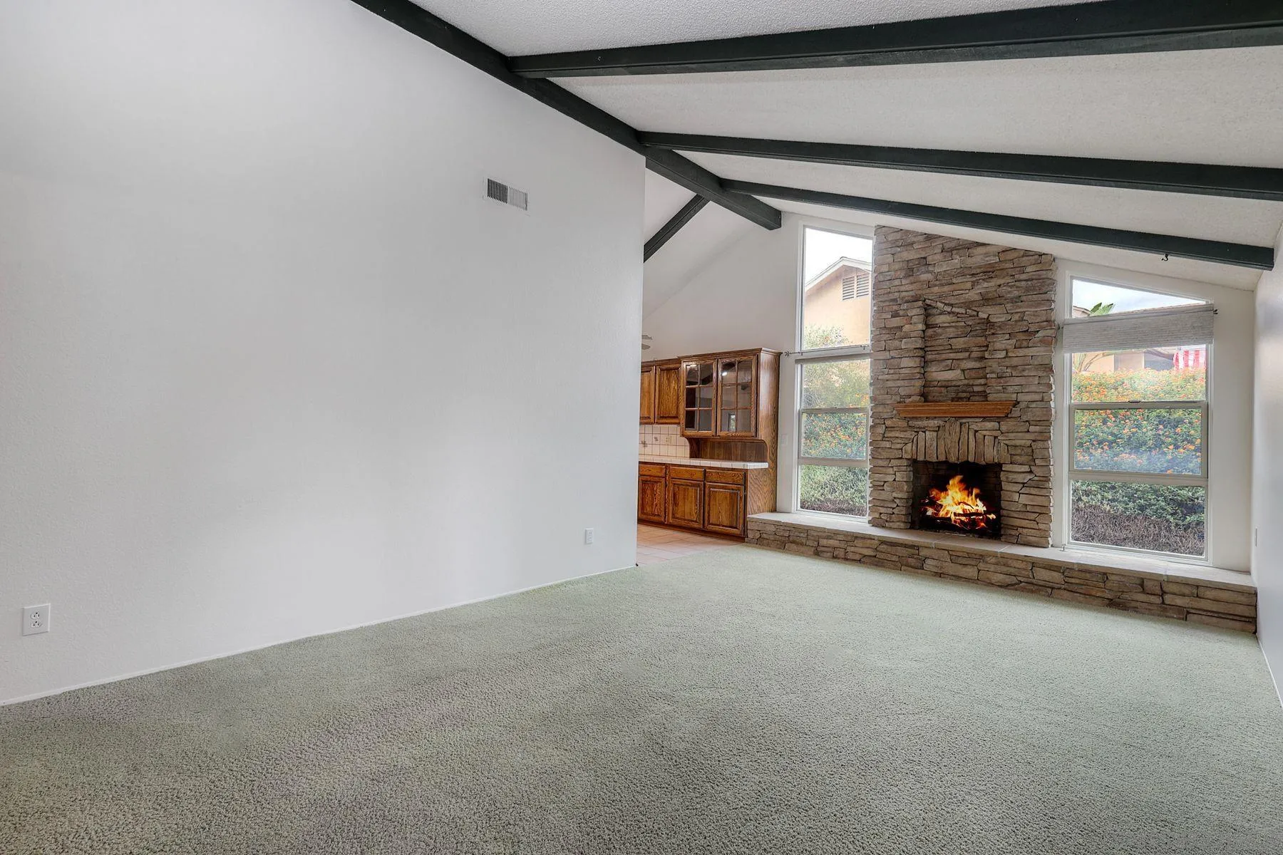 https://cdn.realtyfeed.com/cdn/127/250041681/0034a6da9126264b839296ae4cefb10e.webp
