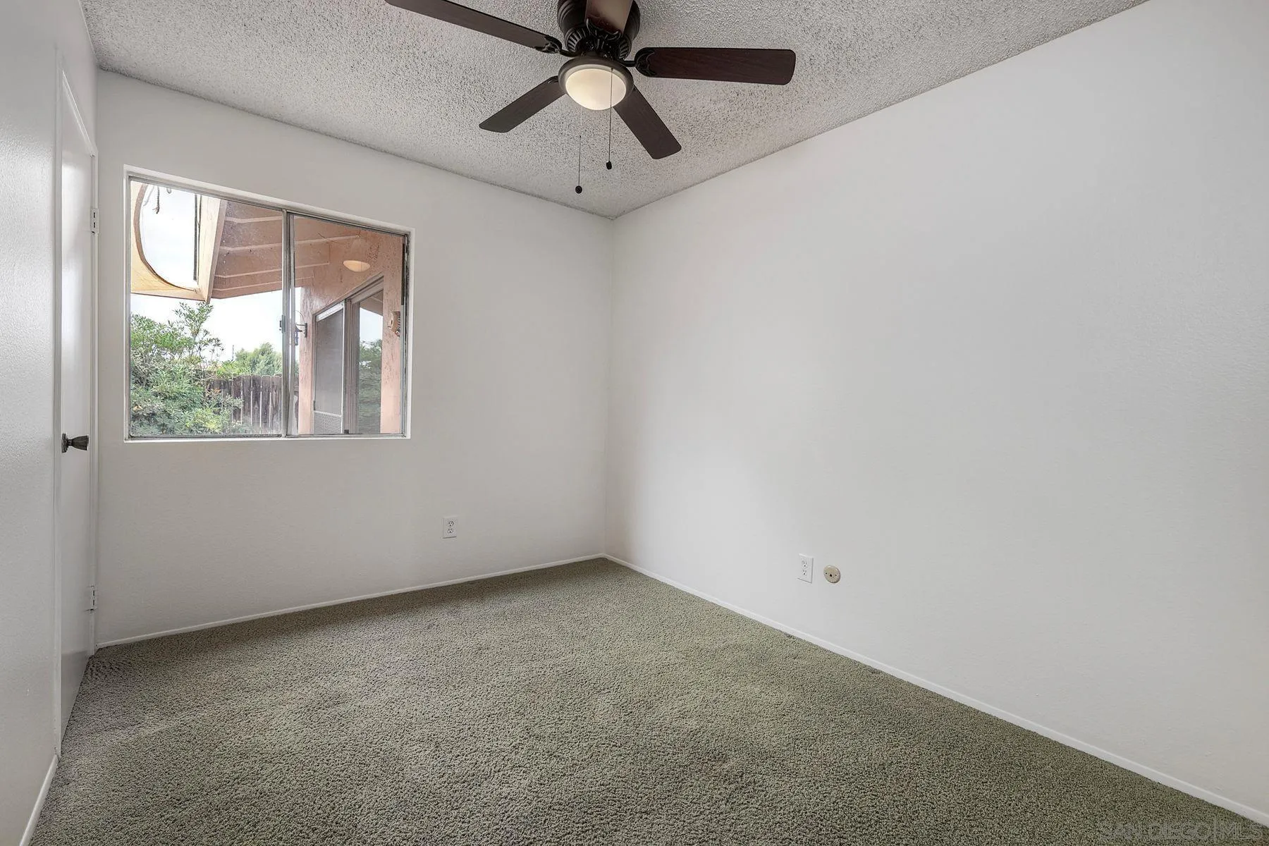 https://cdn.realtyfeed.com/cdn/127/250041681/59584300cc0df4cdb9ec2abe1f33a8cd.webp