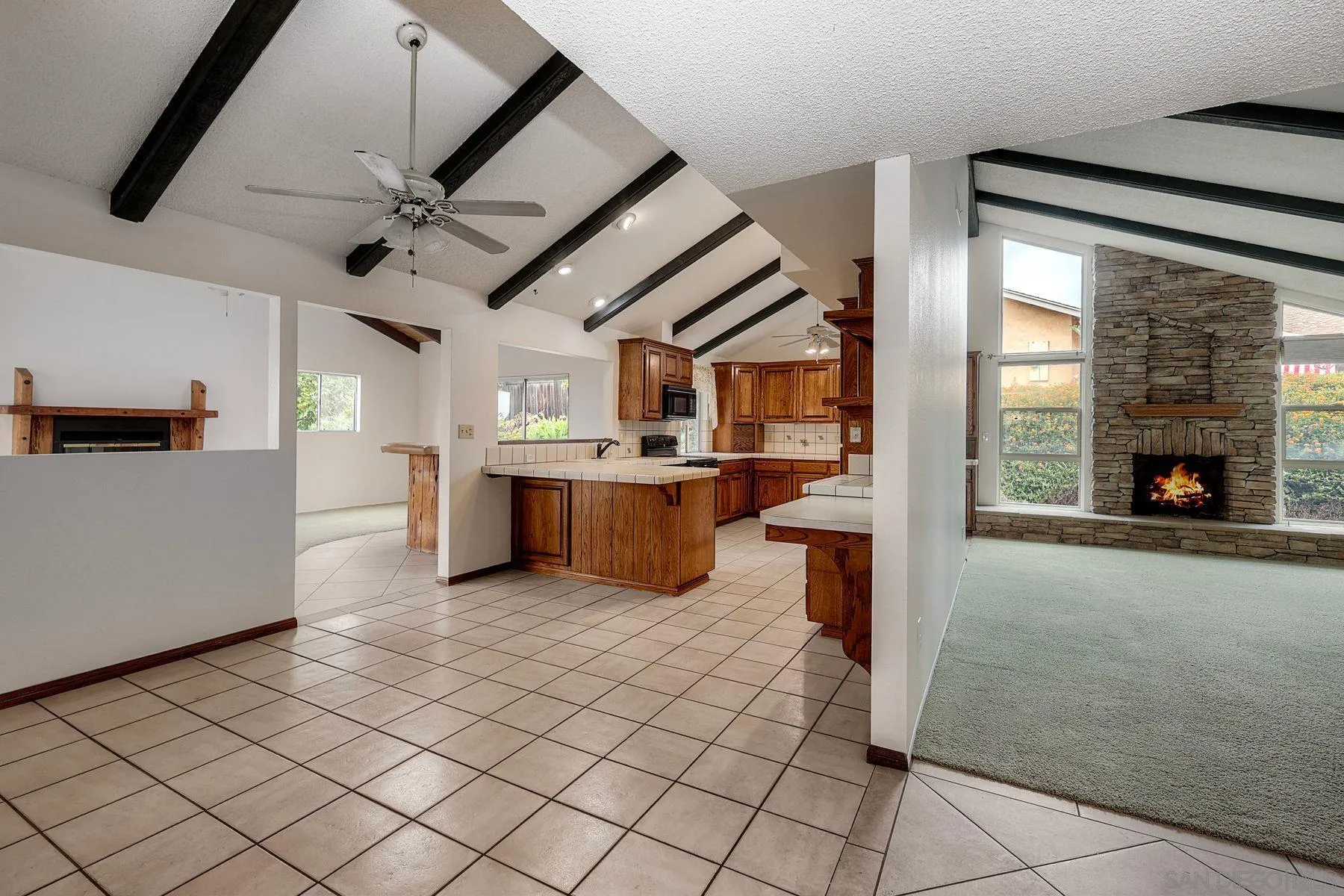 https://cdn.realtyfeed.com/cdn/127/250041681/dc1c2d9c488e046e1454b3a09cb1b976.webp