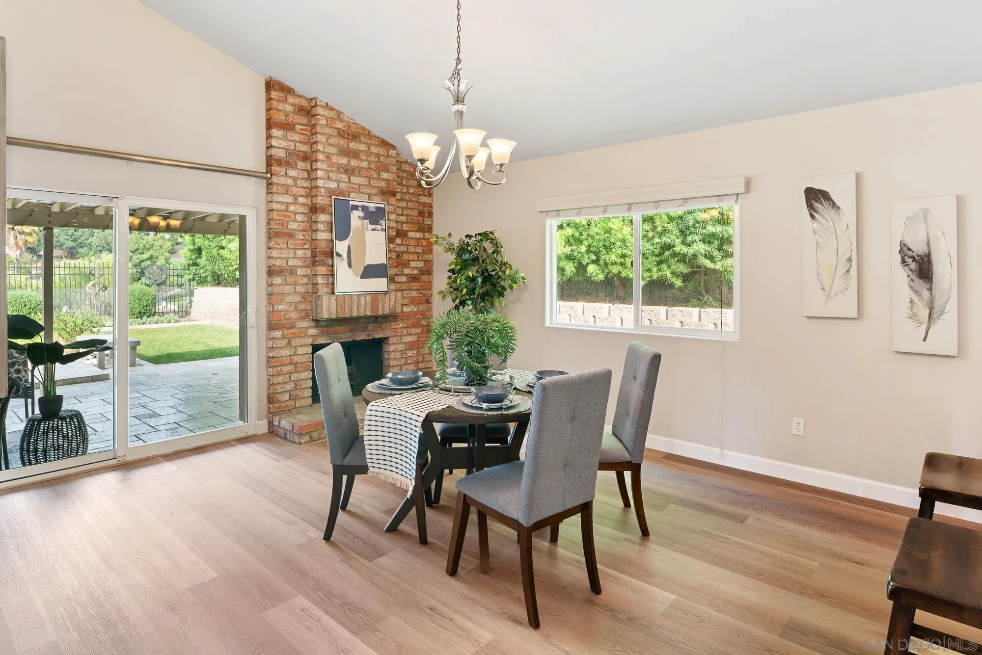 https://cdn.realtyfeed.com/cdn/127/250041683/f0818e9af0606df55e08ac5edb0d3904.webp