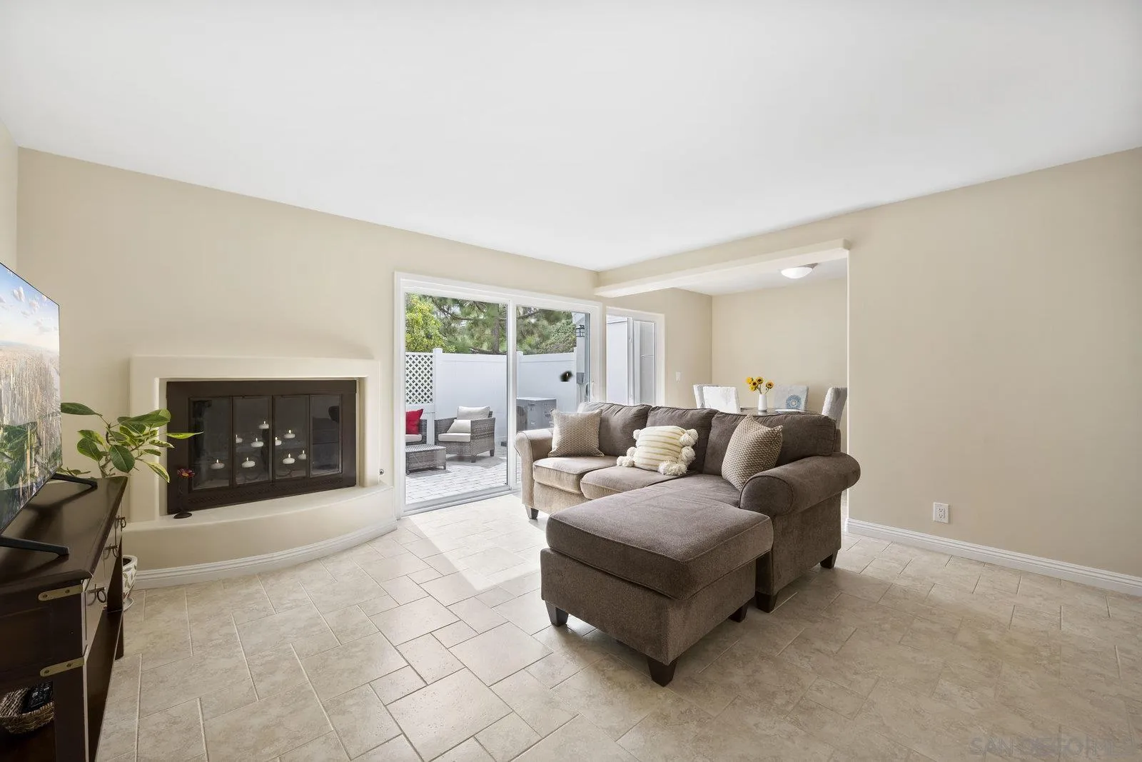 Photo #5: 250041690 Listing 