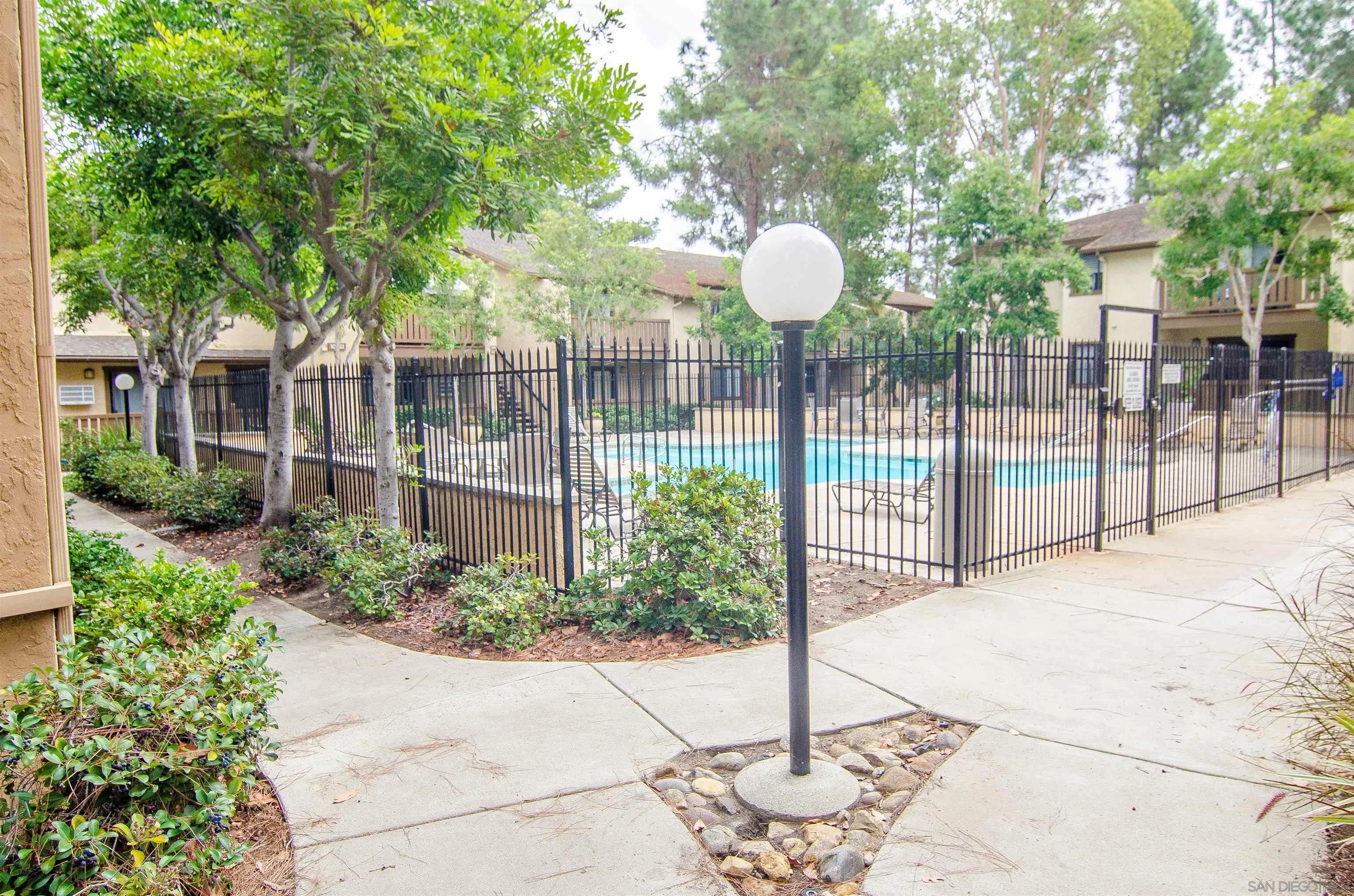 https://cdn.realtyfeed.com/cdn/127/250041694/af1ea2794f75e385b403d8b834b814b9.webp