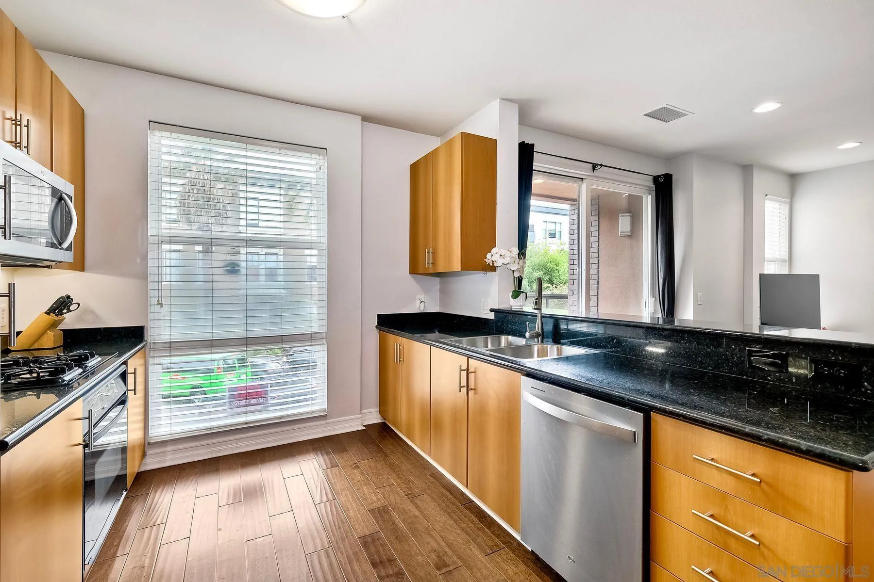 https://cdn.realtyfeed.com/cdn/127/250041695/618c15441a7f5b6fe98aa78506e6bc3f.webp
