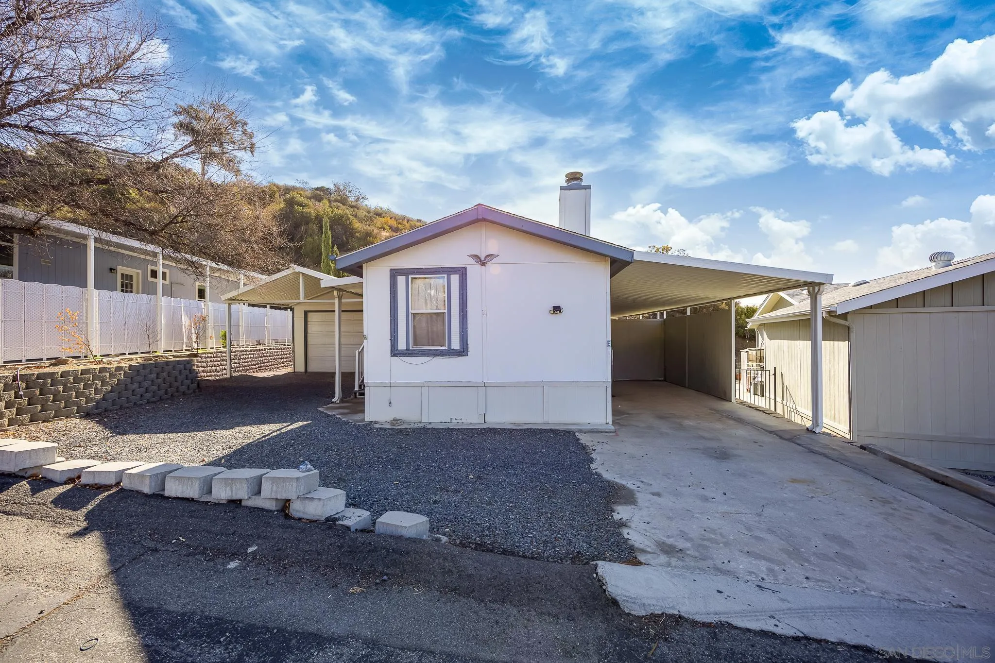 https://cdn.realtyfeed.com/cdn/127/250041696/2a86fa6c03b9dce8d629916ad3554d27.webp