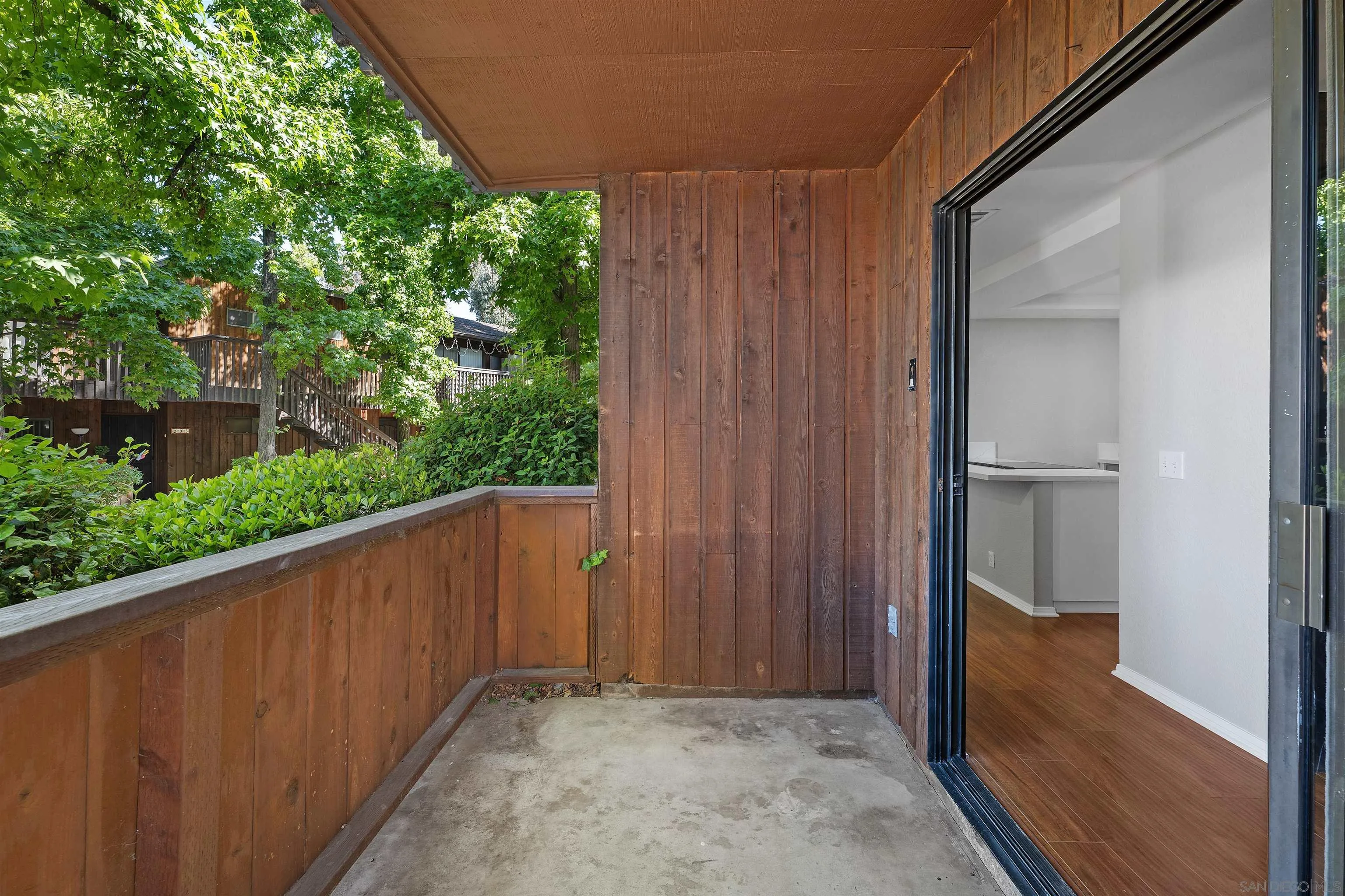 https://cdn.realtyfeed.com/cdn/127/250041702/808c78f53ed46c7f30ca9f5e975e837d.webp