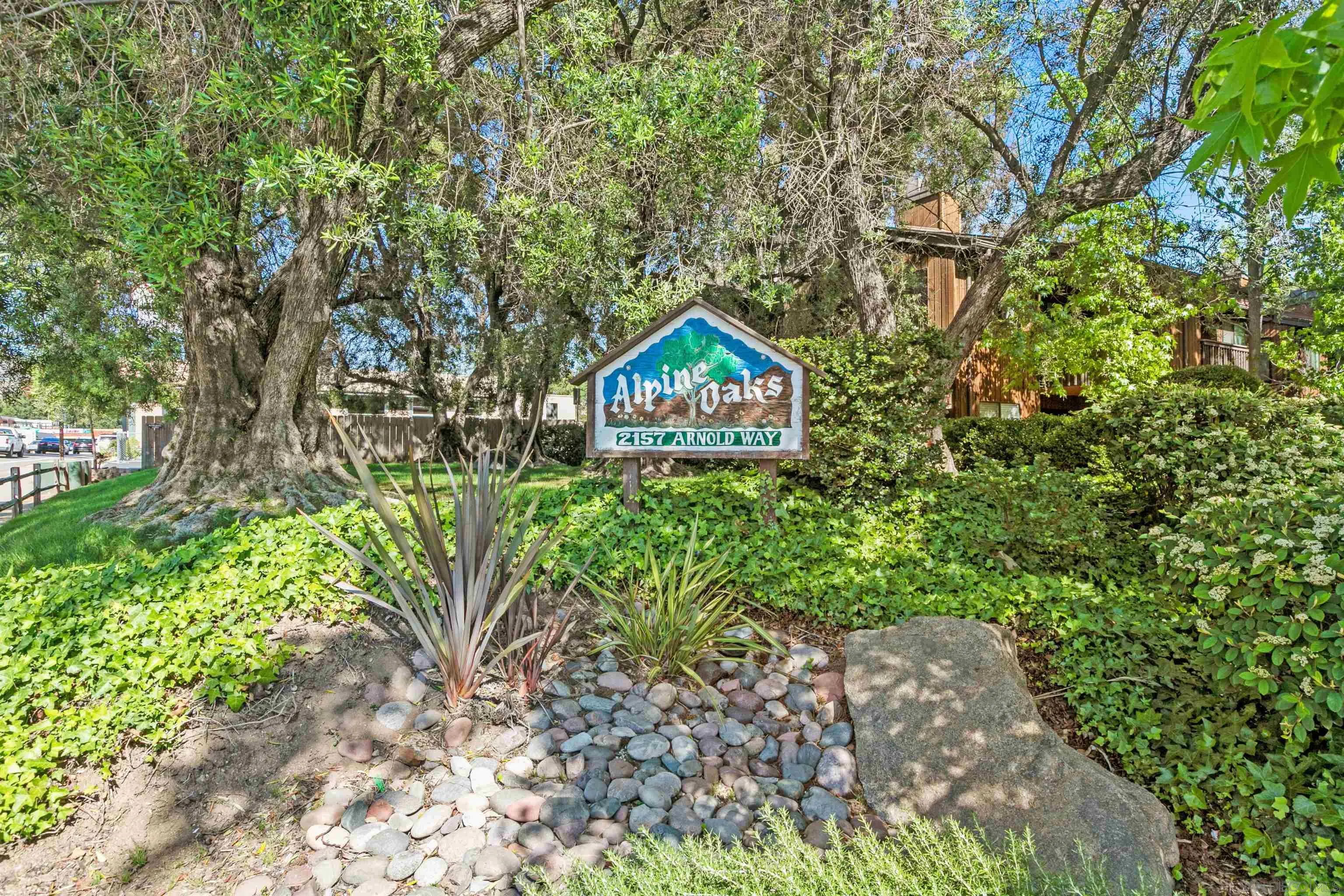 Photo #2: 250041702 Listing 