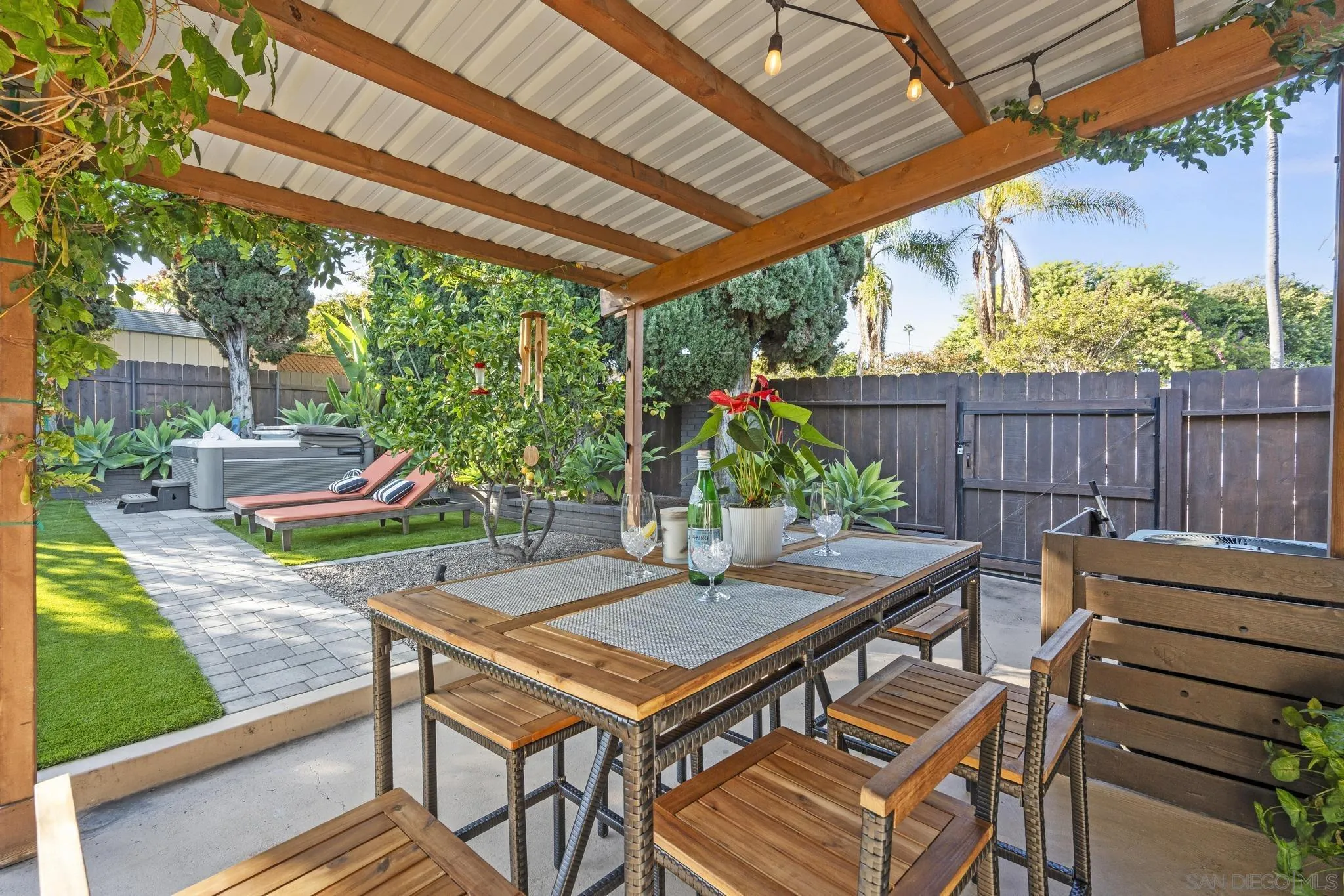 https://cdn.realtyfeed.com/cdn/127/250041706/c25bea3cc4a02a64104b3401d4acdbd7.webp