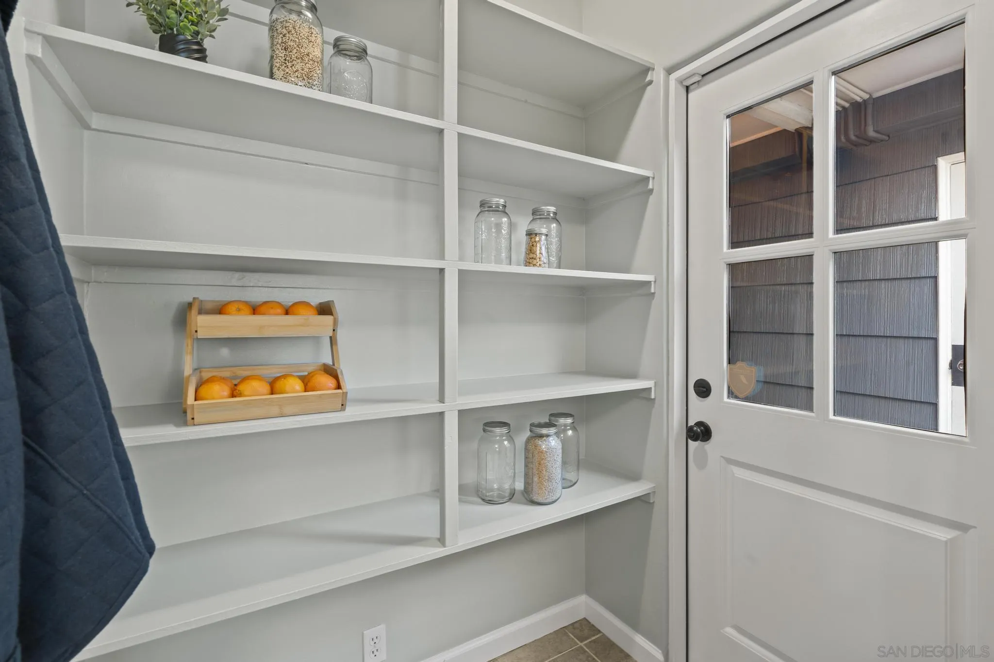 https://cdn.realtyfeed.com/cdn/127/250041706/f26d5f3e021c9cc88a74442a7a69467f.webp