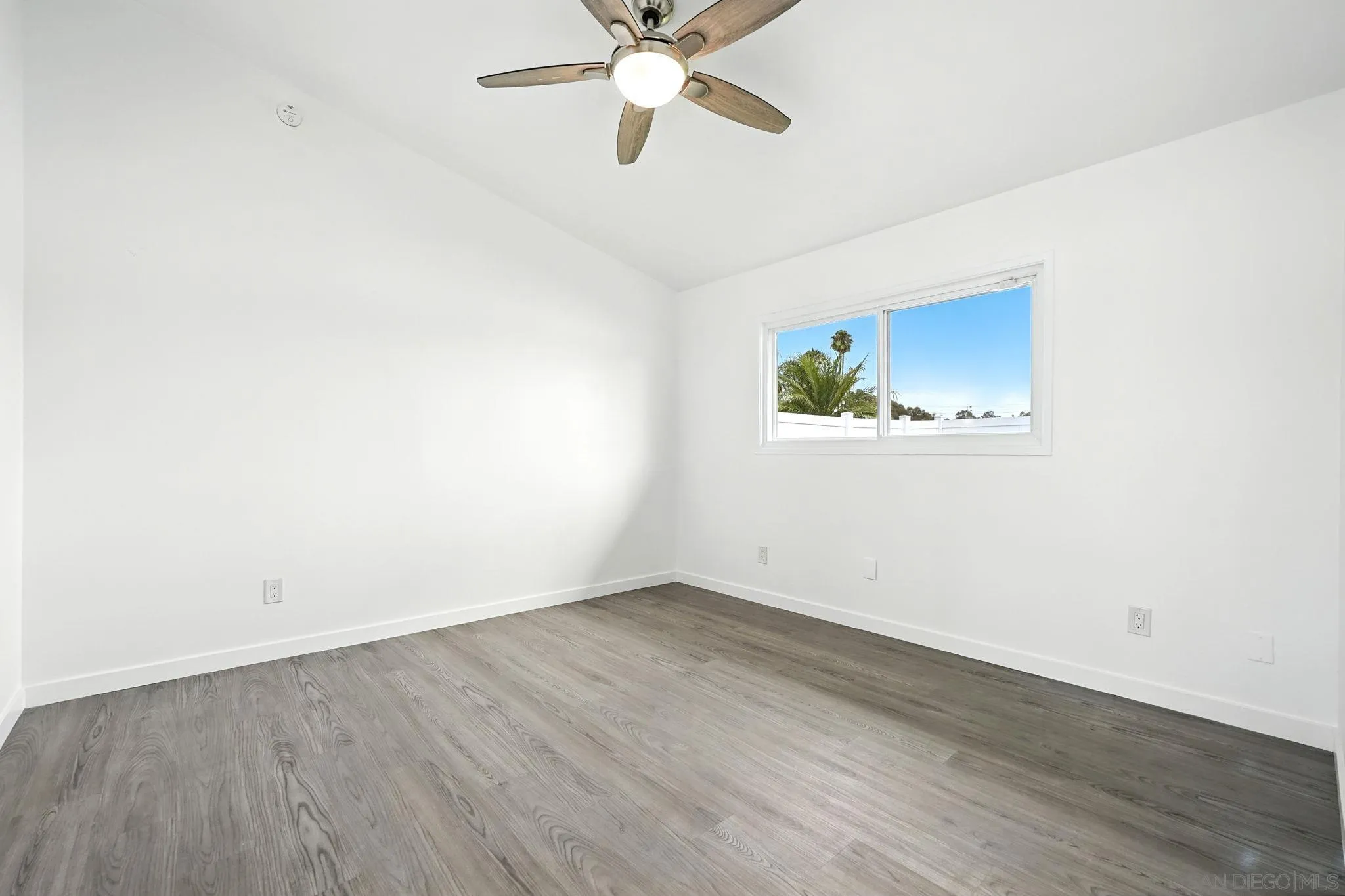 https://cdn.realtyfeed.com/cdn/127/250041708/8b4b03d08e7e14ead7f2baf41b5a110b.webp
