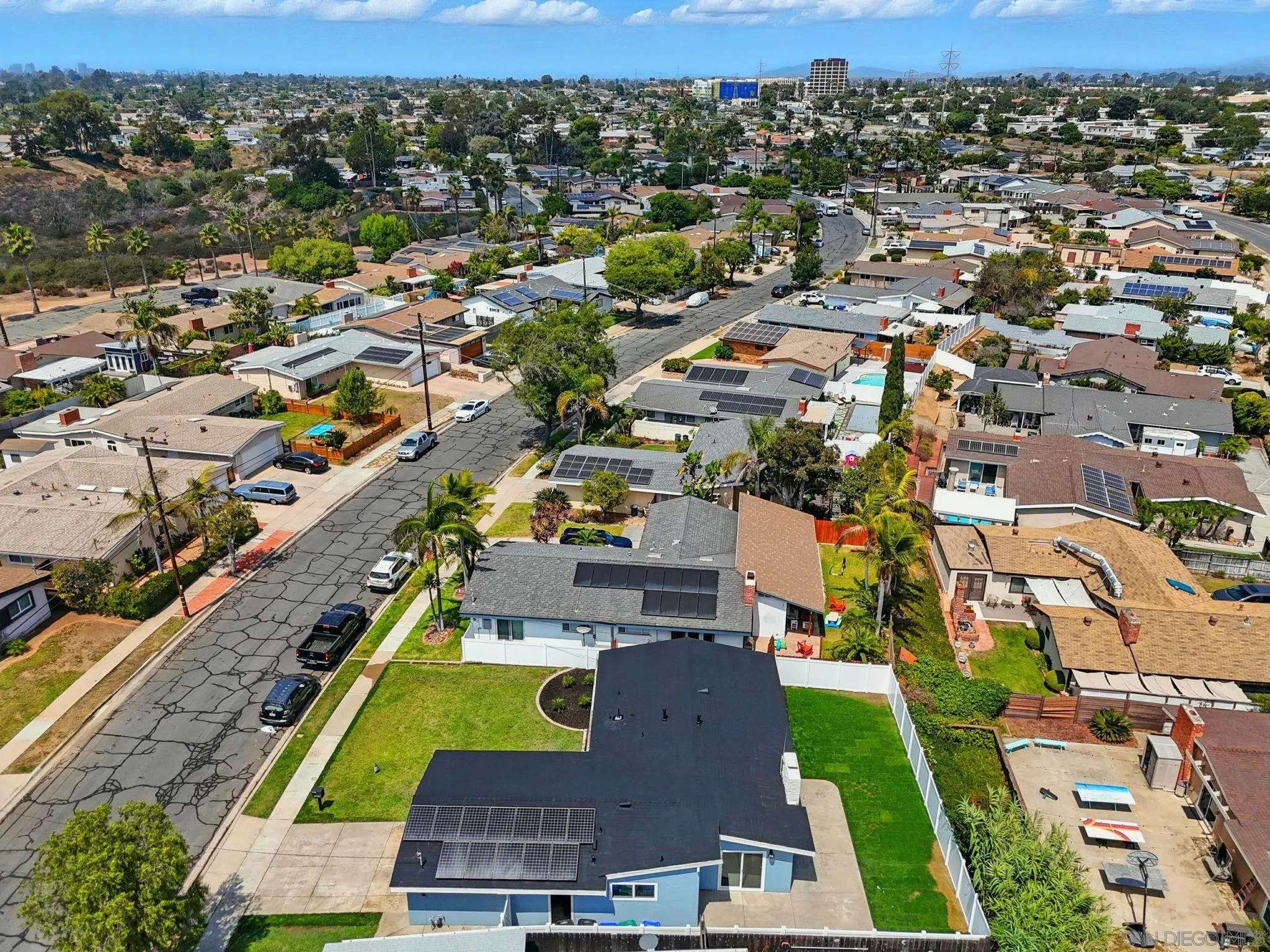 https://cdn.realtyfeed.com/cdn/127/250041708/dcdcb63348d35aac7d16c6bf98544830.webp
