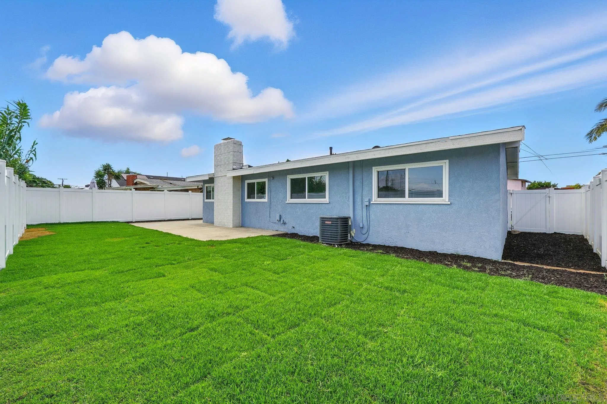 https://cdn.realtyfeed.com/cdn/127/250041708/e8e23e2f6416aad38c72393121ac29f8.webp