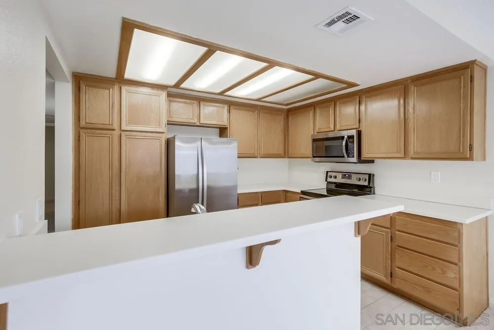 https://cdn.realtyfeed.com/cdn/127/250041713/9a280996e9a6ac937ebba5b59ba1e86b.webp