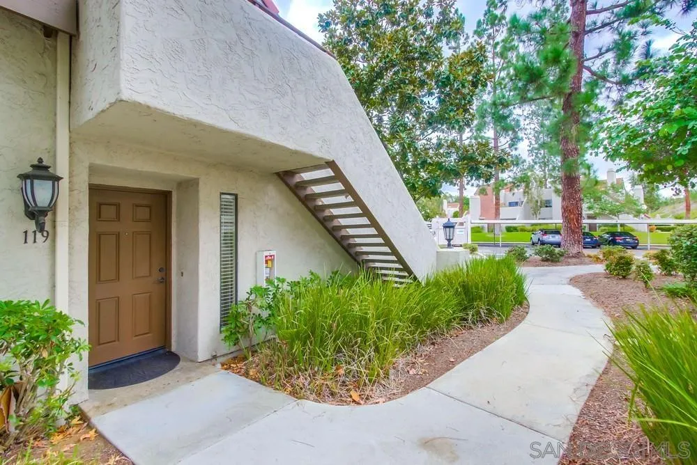 https://cdn.realtyfeed.com/cdn/127/250041713/ad1da46fb1cb9b5c89912ed74cfeffa1.webp