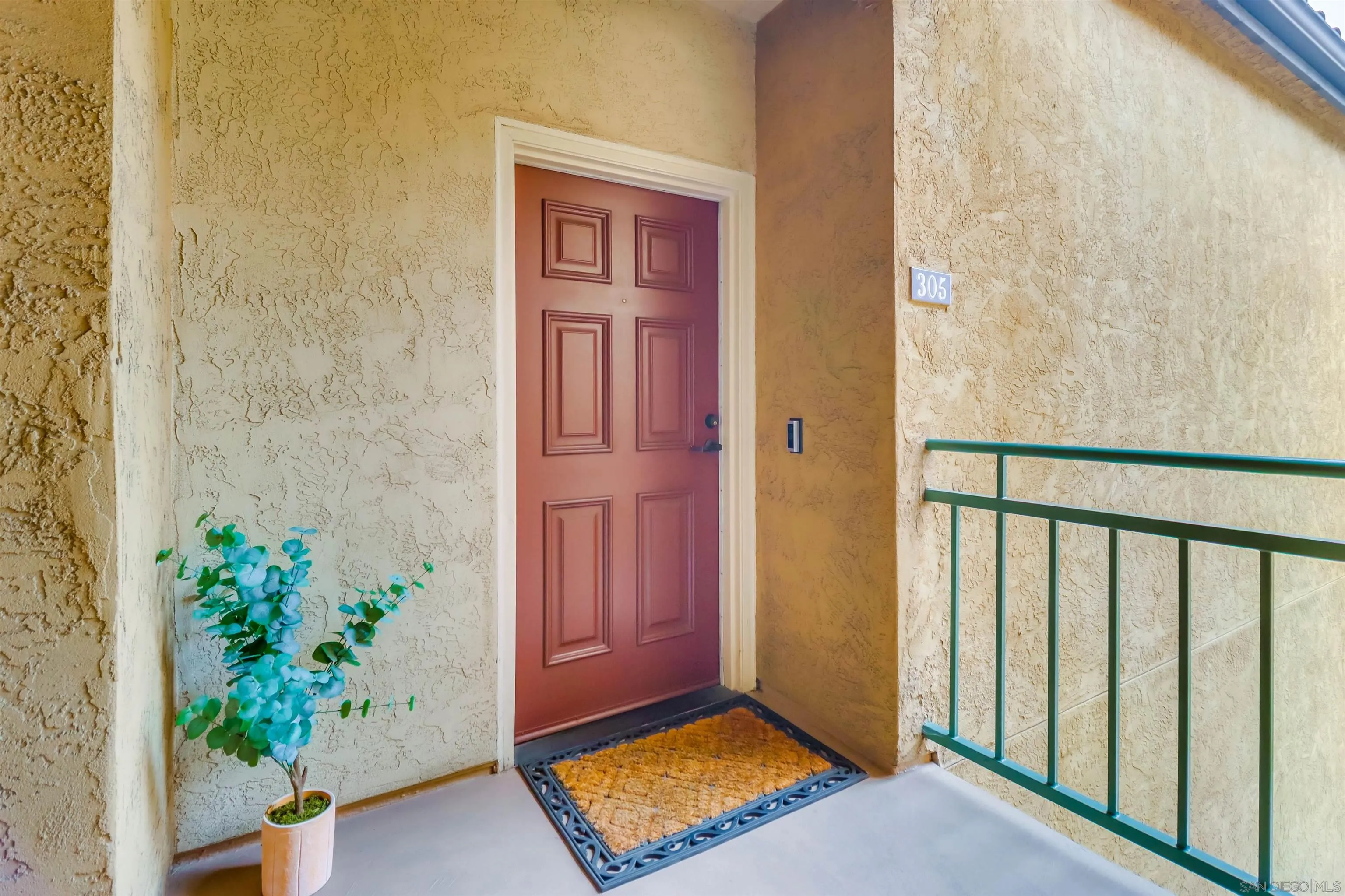 Photo #2: 250041716 Listing 