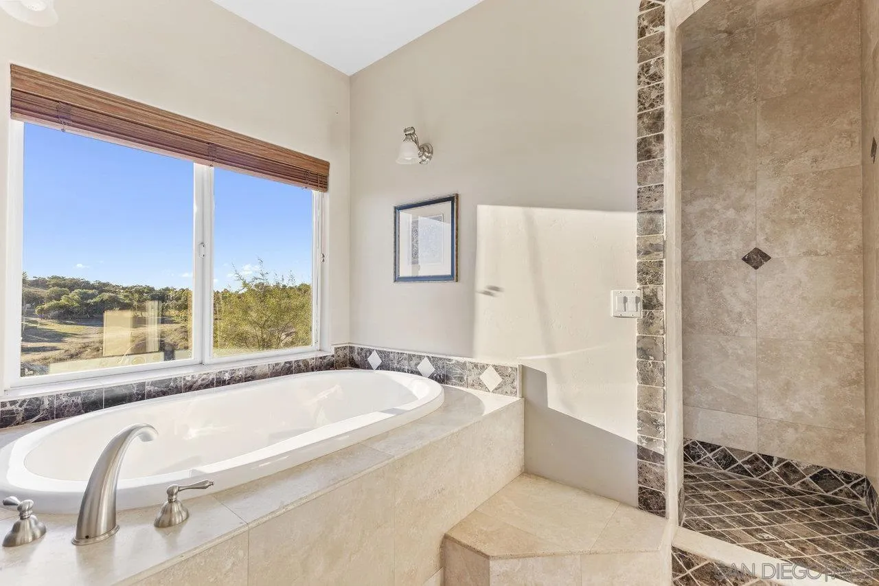 https://cdn.realtyfeed.com/cdn/127/250041717/0a7cb1272b6264f368d3a34b5f3a5a1a.webp