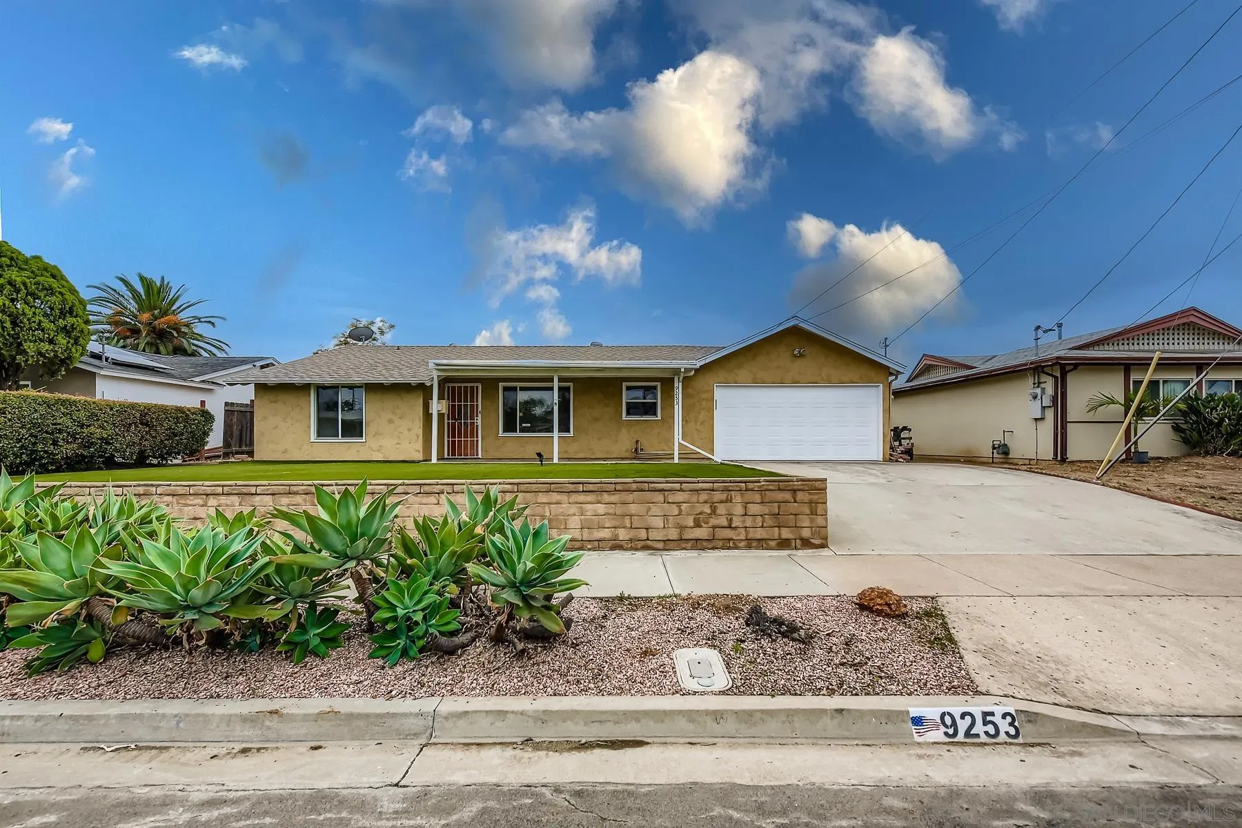 https://cdn.realtyfeed.com/cdn/127/250041730/093fc2bb4df5fa6ee848dede865b7c56.webp