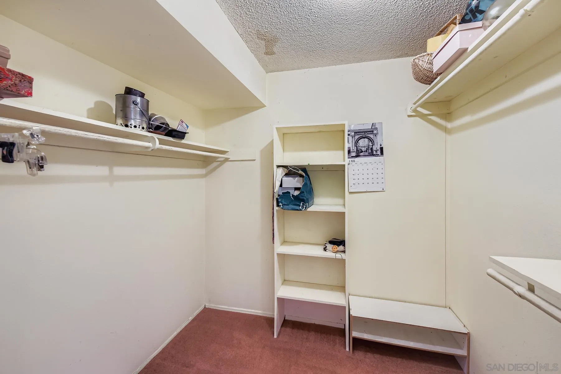 https://cdn.realtyfeed.com/cdn/127/250041730/c244e006eb4d3e54b93651a3a8335a91.webp