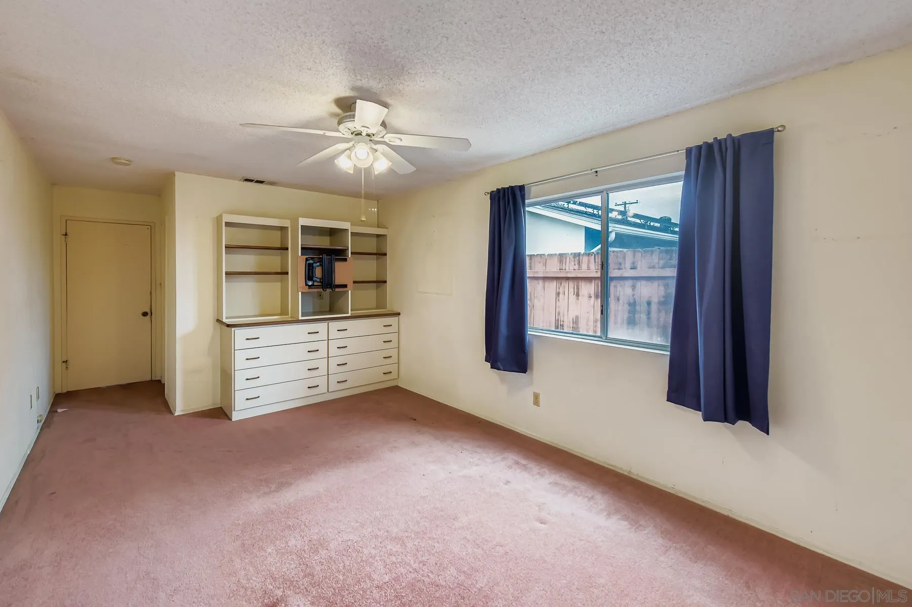 https://cdn.realtyfeed.com/cdn/127/250041730/dbb4c7cea420718990f02bd1ca63e404.webp