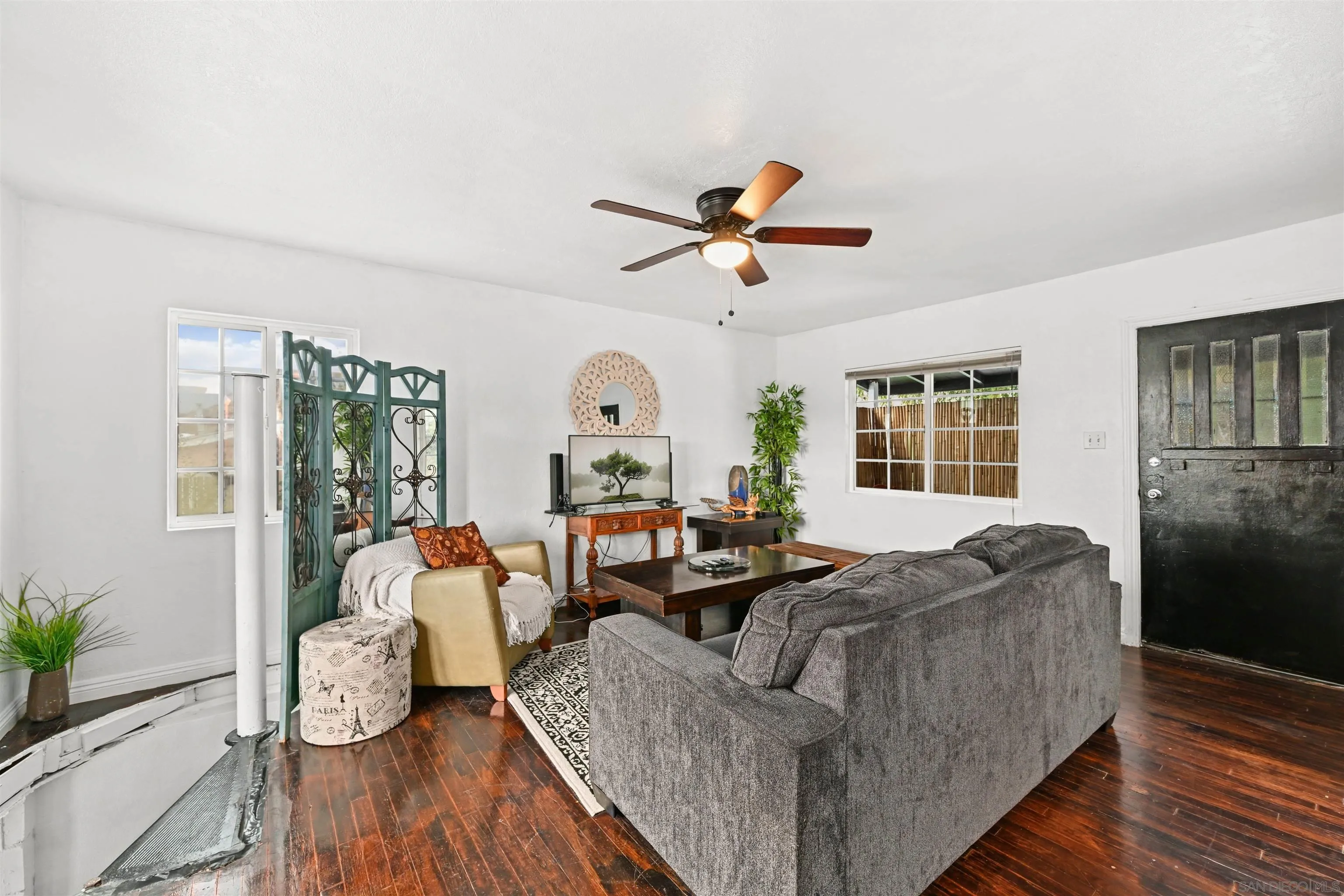 https://cdn.realtyfeed.com/cdn/127/250041738/51a37a40db9a86c2327d00ef3f6876d5.webp