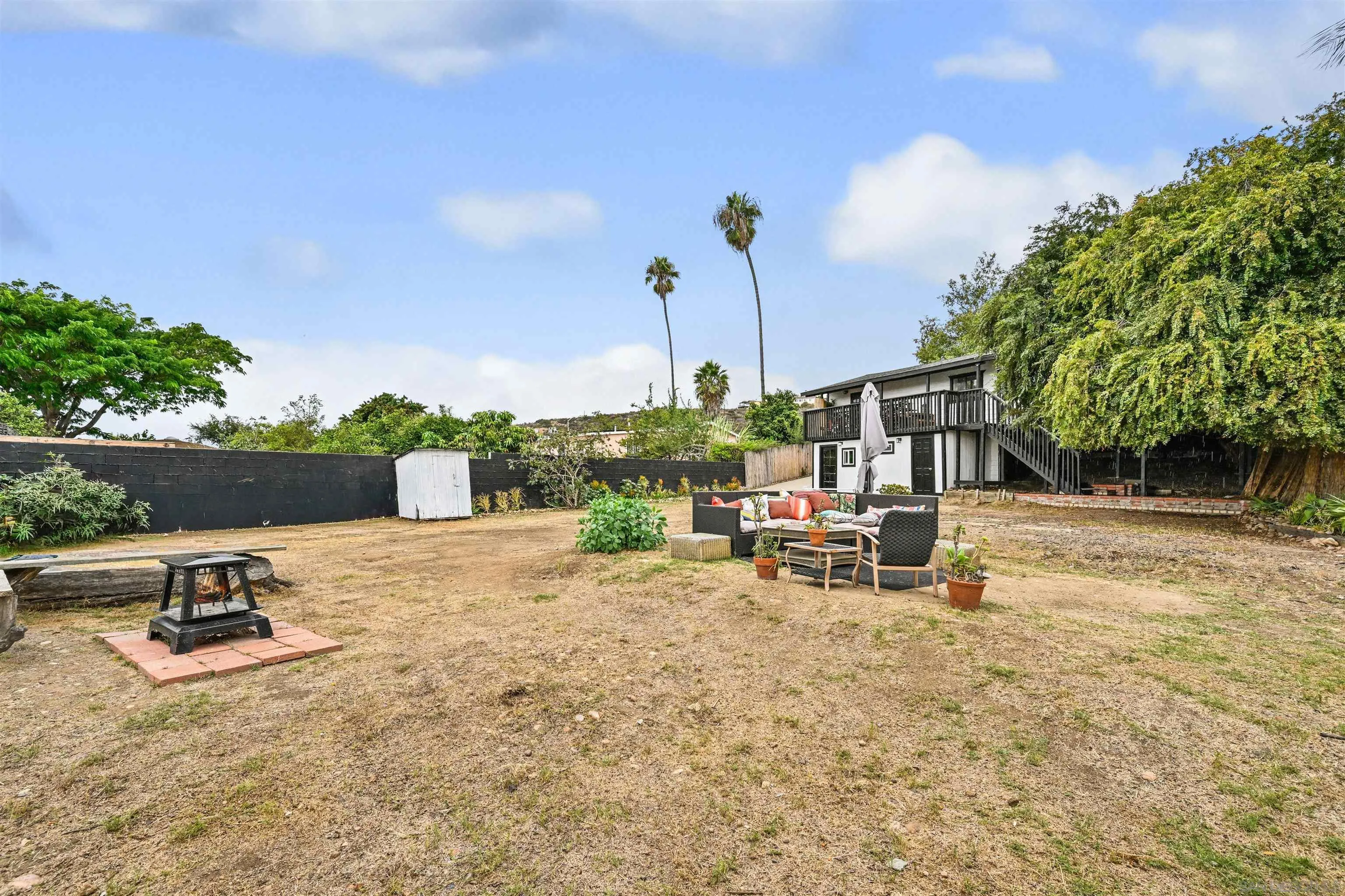 https://cdn.realtyfeed.com/cdn/127/250041738/cca7fc63ba78ac2e0f1a76c17652980c.webp