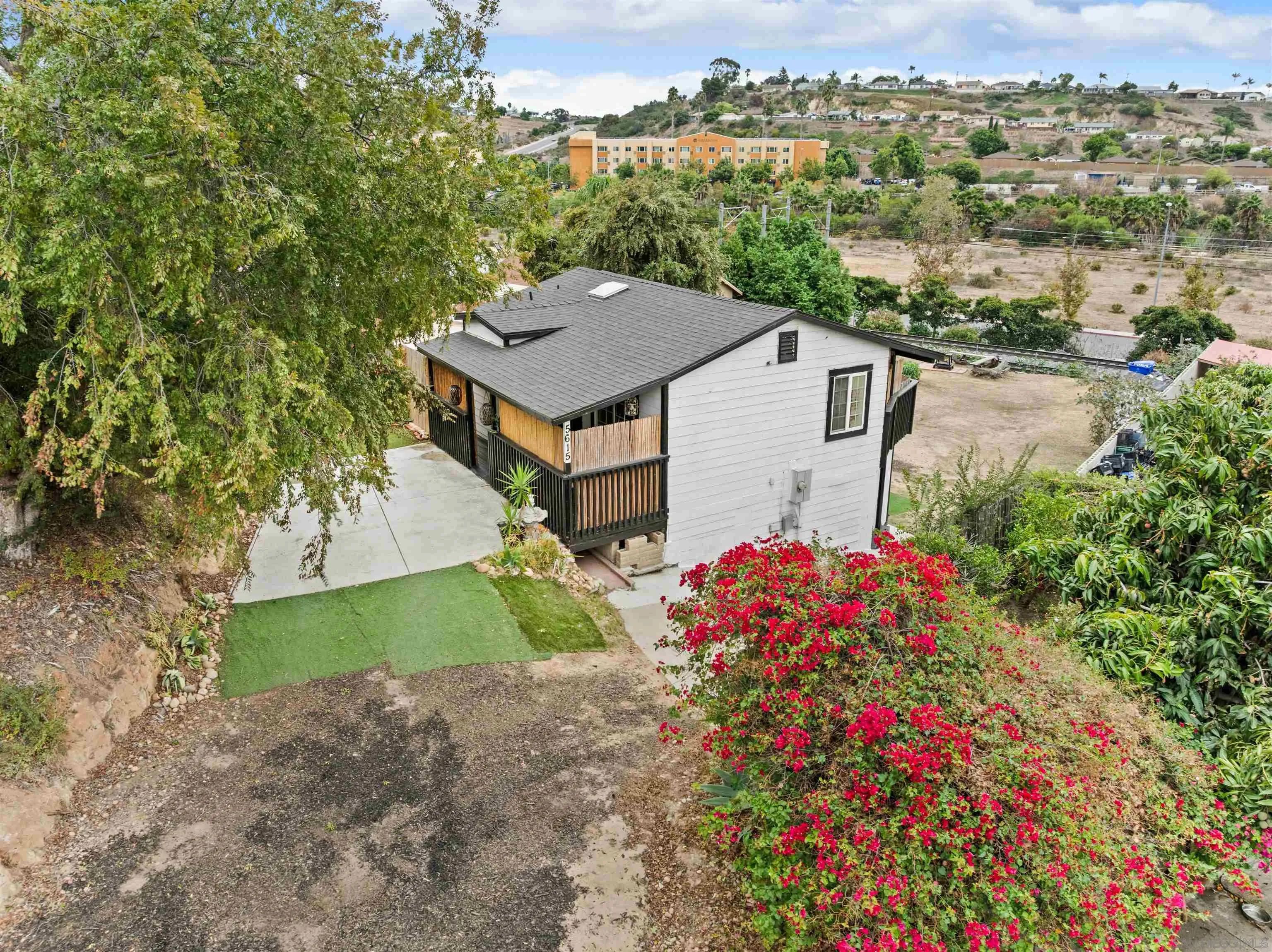 https://cdn.realtyfeed.com/cdn/127/250041738/cd6d02a7d8e77ac9b452d8b8e6f3bdbe.webp