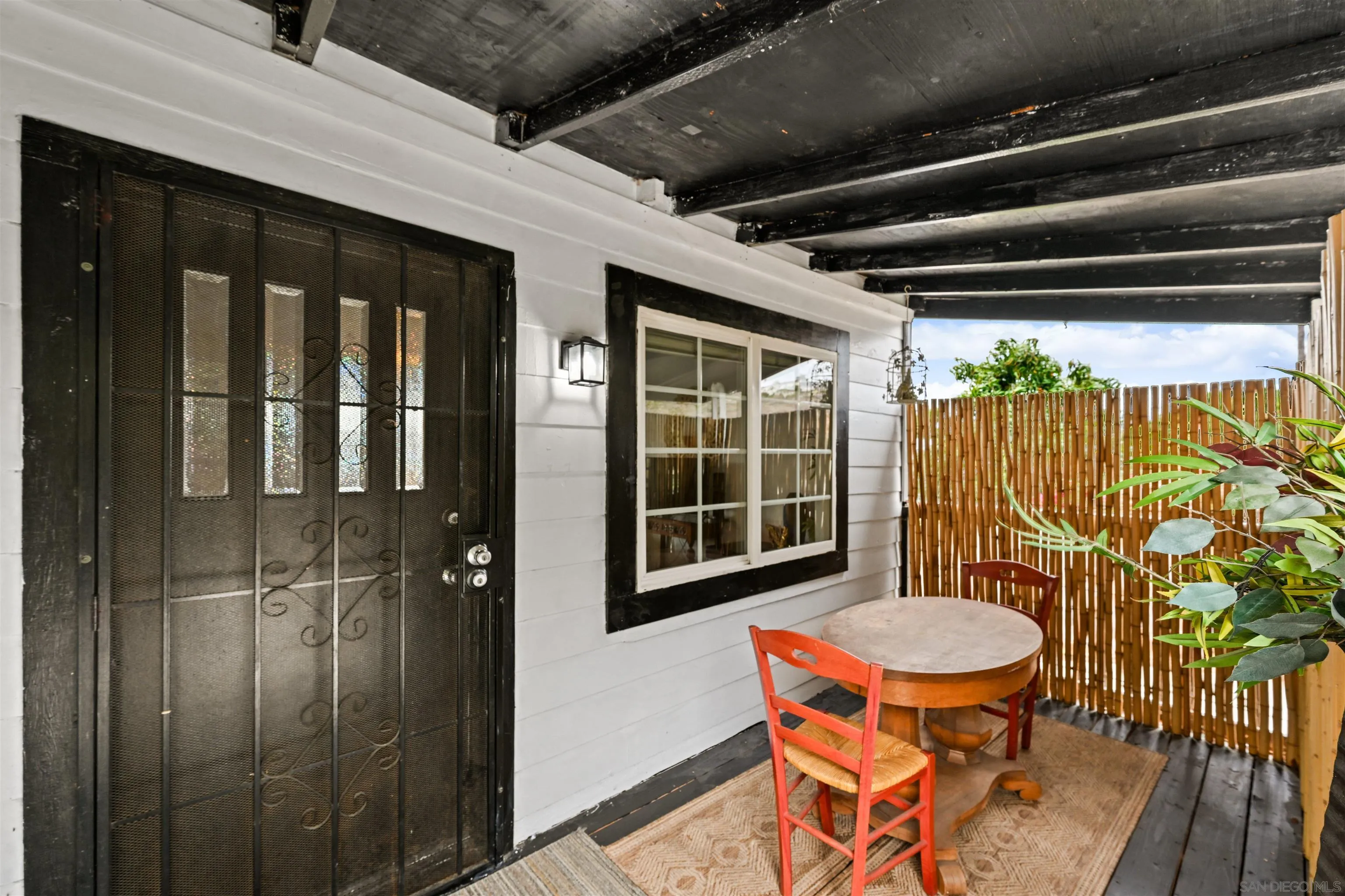 https://cdn.realtyfeed.com/cdn/127/250041738/f1e49f650a5a49a2431c463e7b58a25d.webp