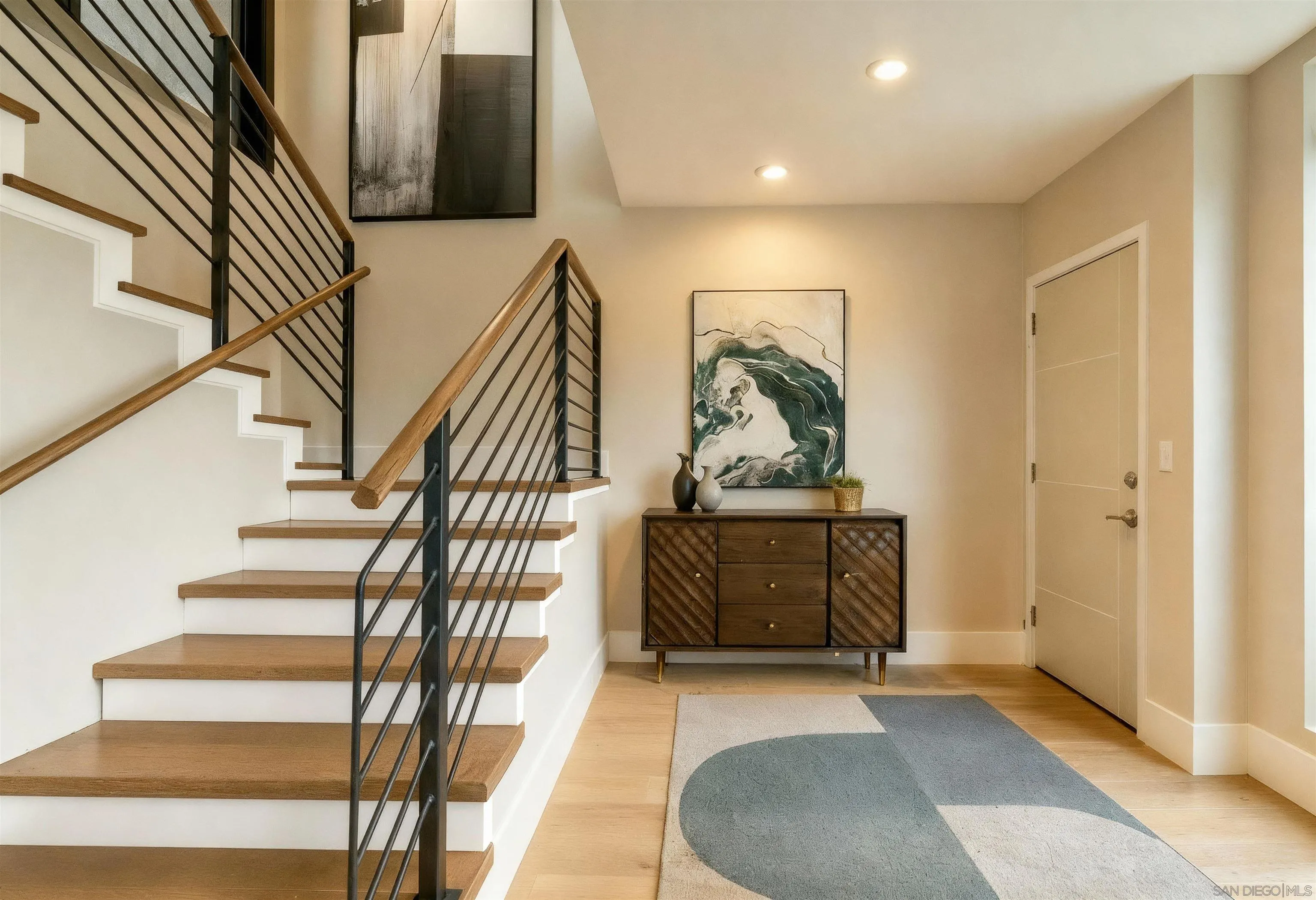Photo #3: 250041739 Listing 