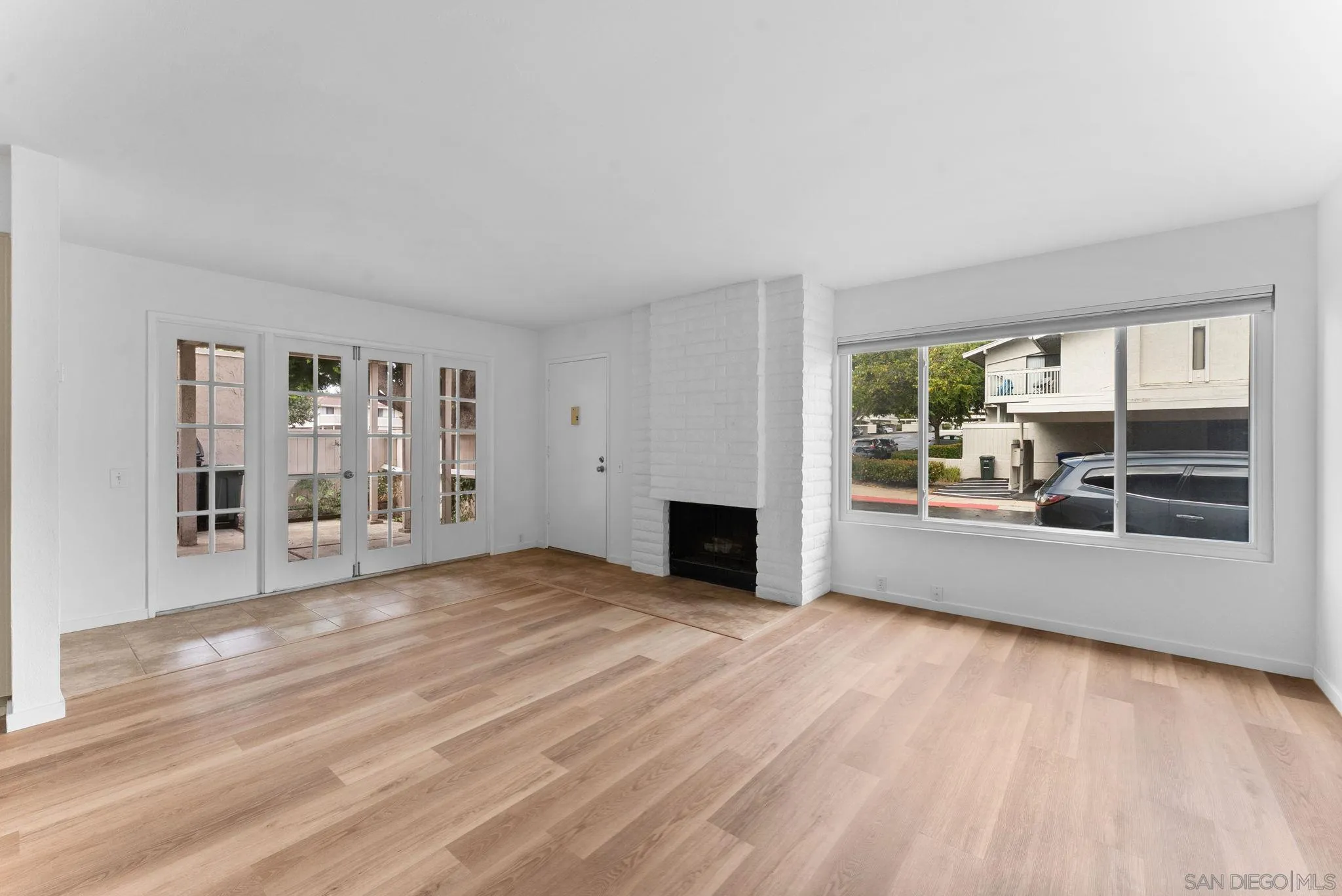 Photo #4: 250041746 Listing 