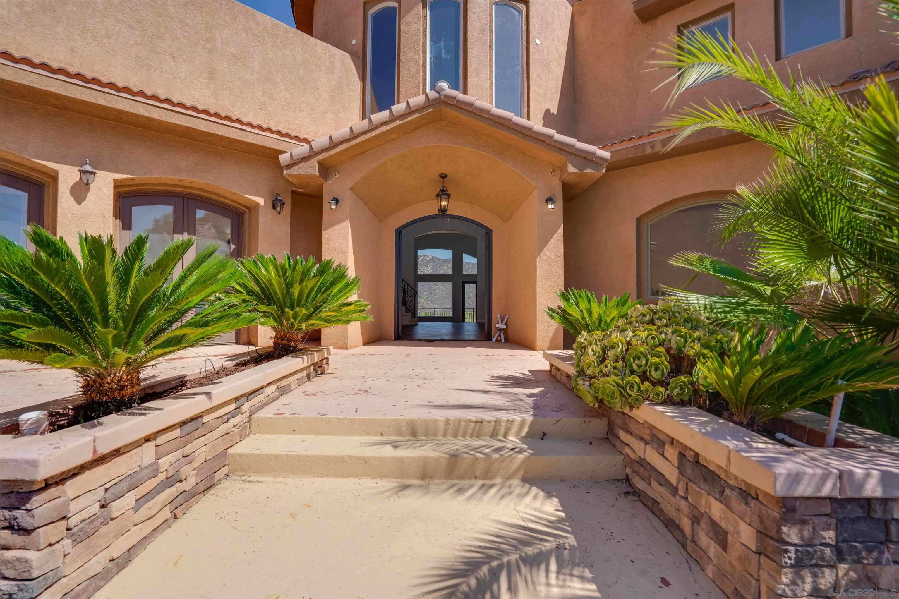 https://cdn.realtyfeed.com/cdn/127/250041748/2b7fae400e5c7be844f64e1804b0b8bc.webp