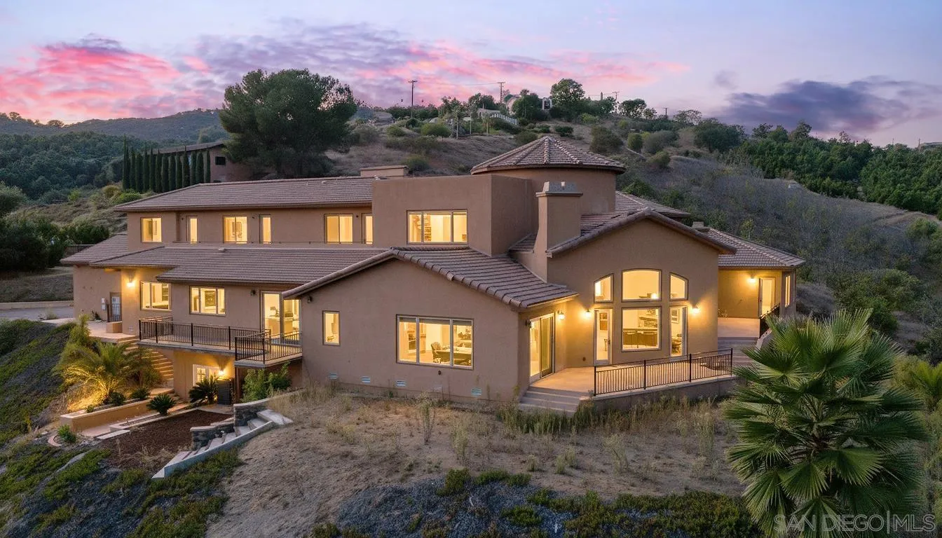 https://cdn.realtyfeed.com/cdn/127/250041748/820d2eb15ed9652da2c2bc7941c0c04c.webp