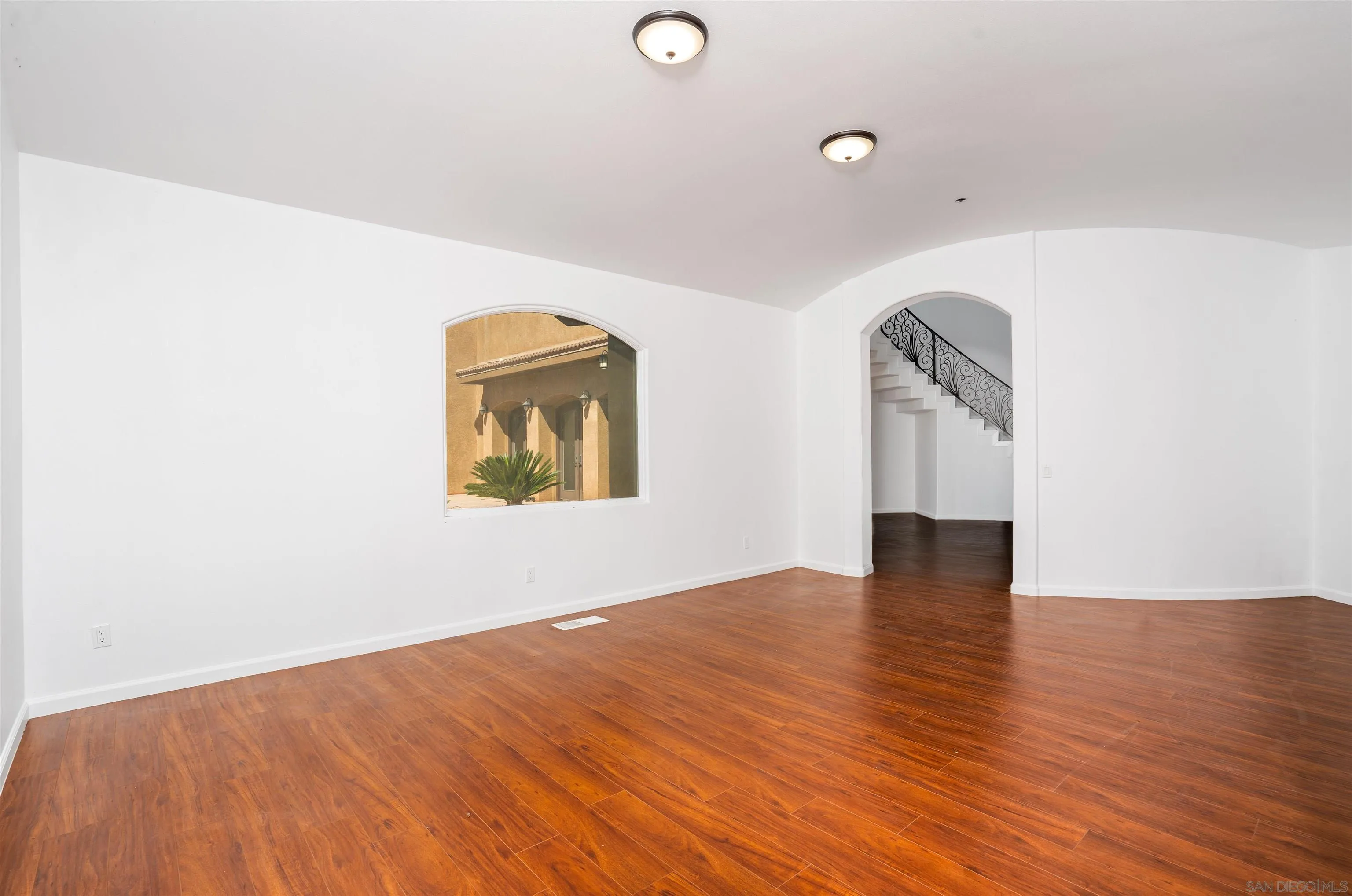 https://cdn.realtyfeed.com/cdn/127/250041748/936b4b4b8b10bf01f30eb21ed20985ad.webp