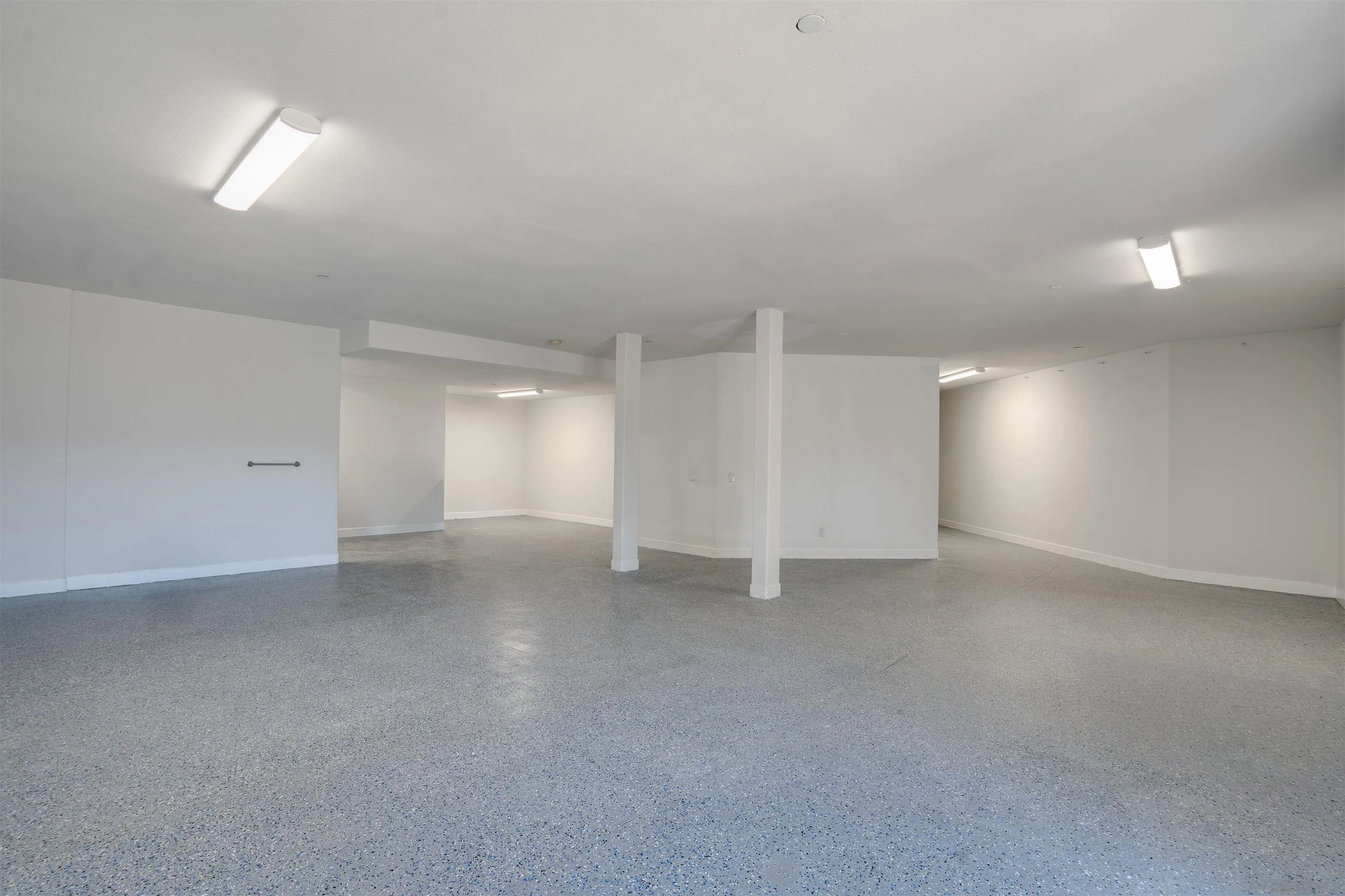 https://cdn.realtyfeed.com/cdn/127/250041748/ab9f215807e29a31e6325b04a68444d8.webp
