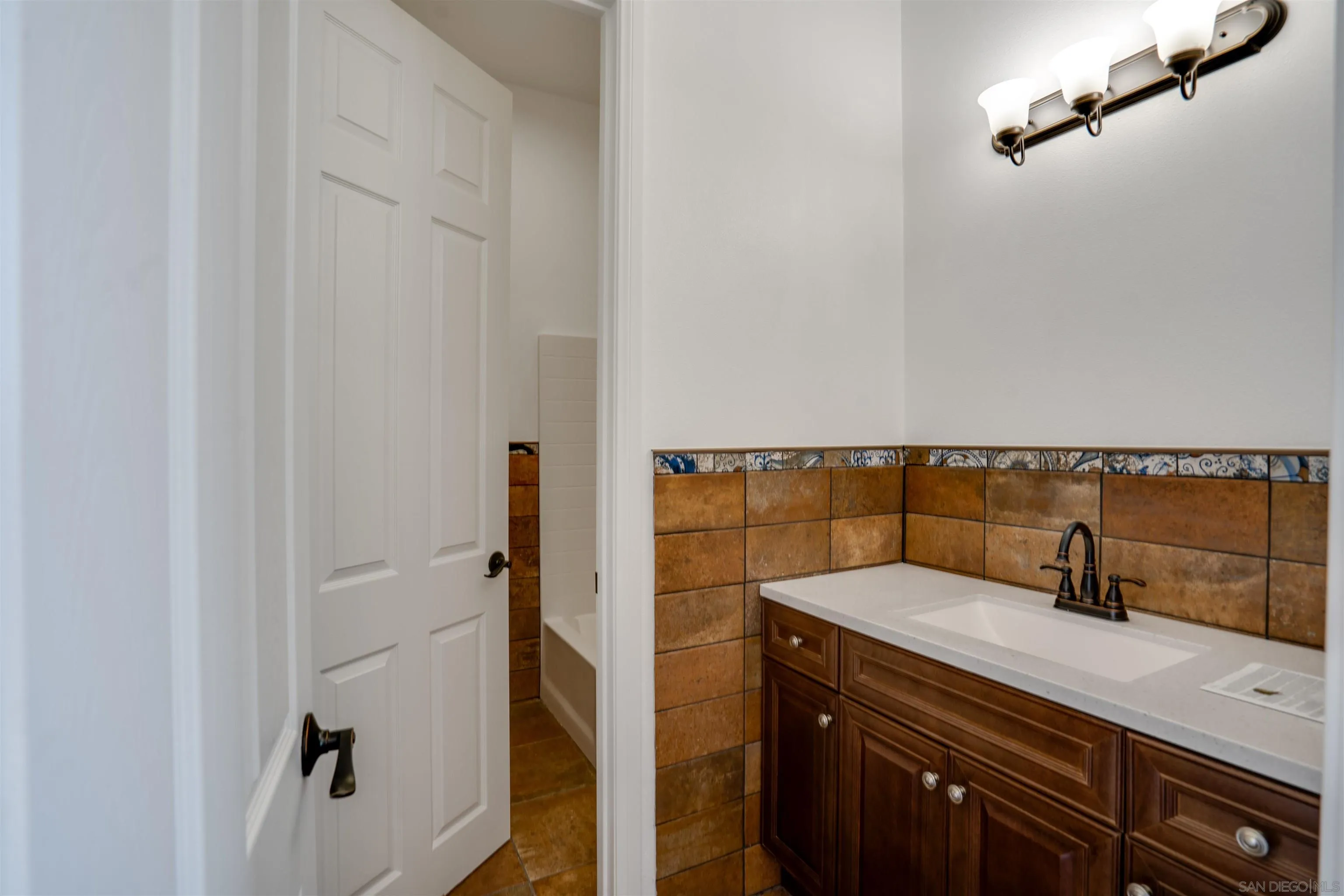 https://cdn.realtyfeed.com/cdn/127/250041748/c0964c0786a7010b851f43b021c0000b.webp