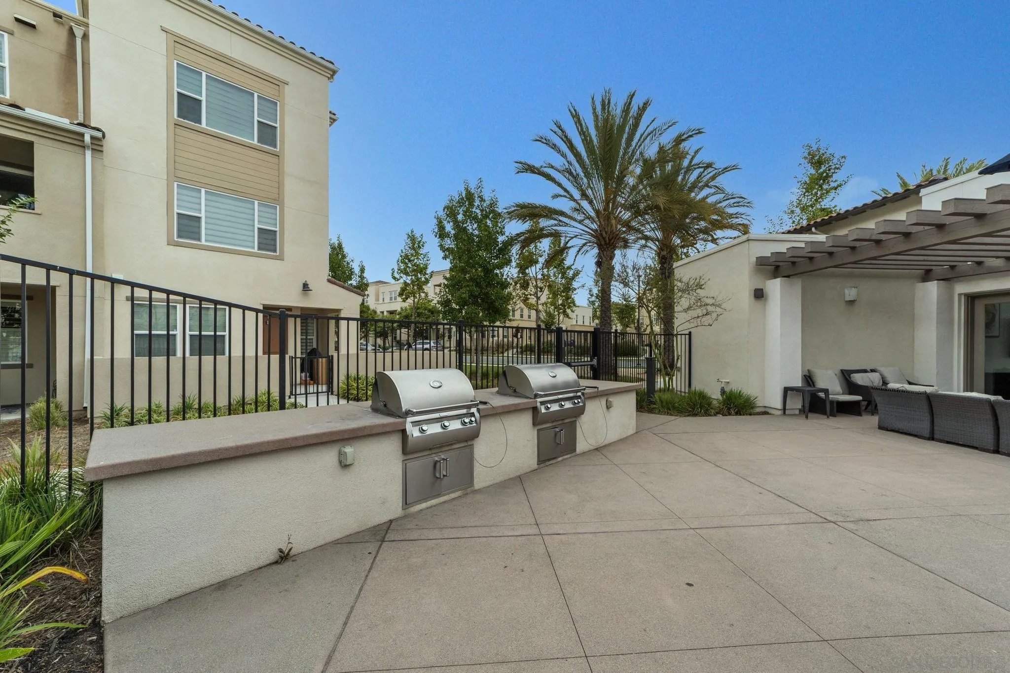 https://cdn.realtyfeed.com/cdn/127/250041750/b560831b3d62497fc48822137d50baae.webp