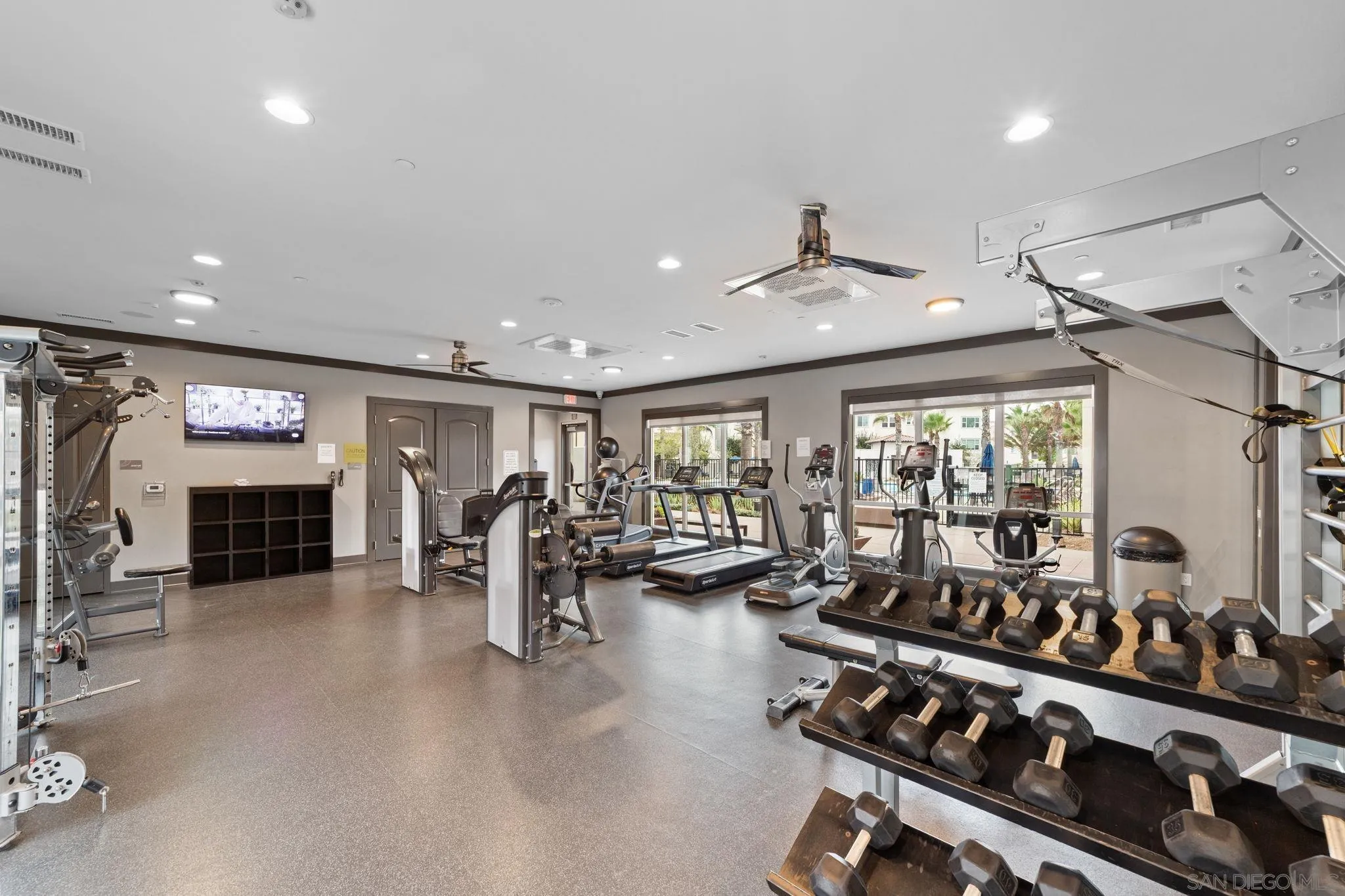 https://cdn.realtyfeed.com/cdn/127/250041750/e5711627e7d1398fe1553247e065fada.webp