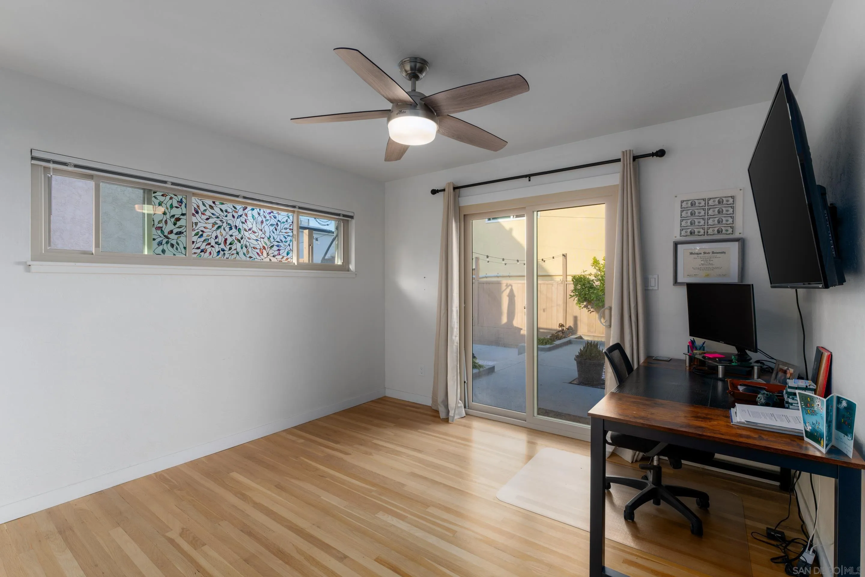 https://cdn.realtyfeed.com/cdn/127/250041753/f21dd7b116967468b610fc6b397d41ea.webp