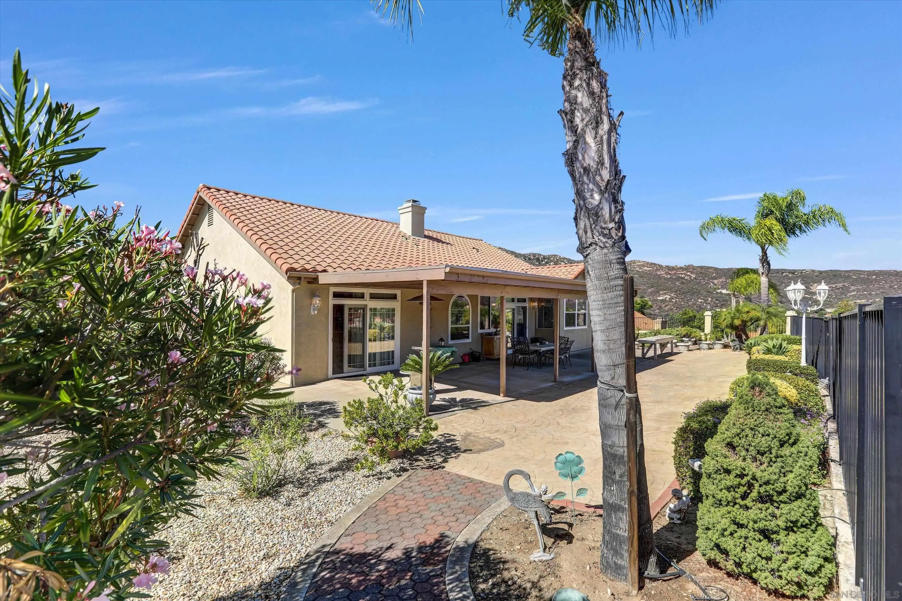 https://cdn.realtyfeed.com/cdn/127/250041757/2907177e0fa9ee9cc426953bbf982e71.webp