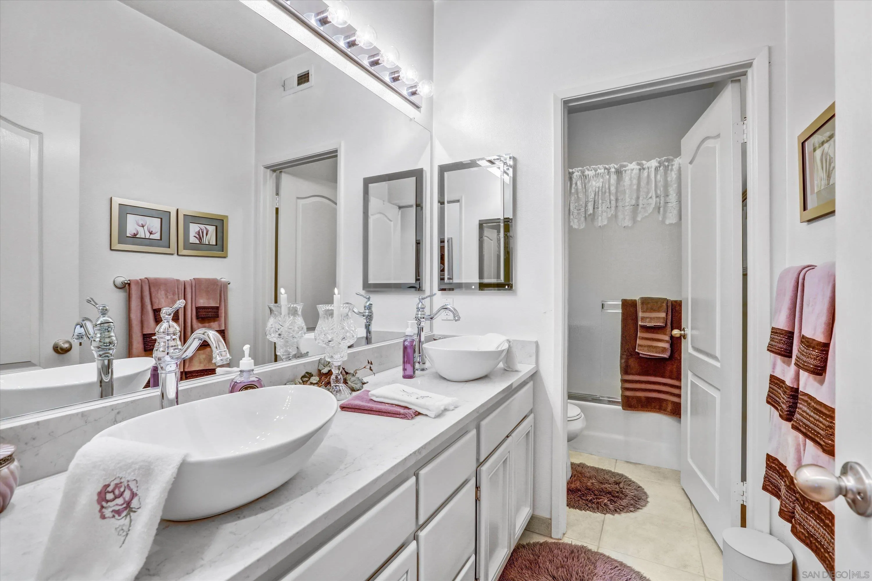 https://cdn.realtyfeed.com/cdn/127/250041757/9a3565a559a84d36122c3c8a598b2351.webp