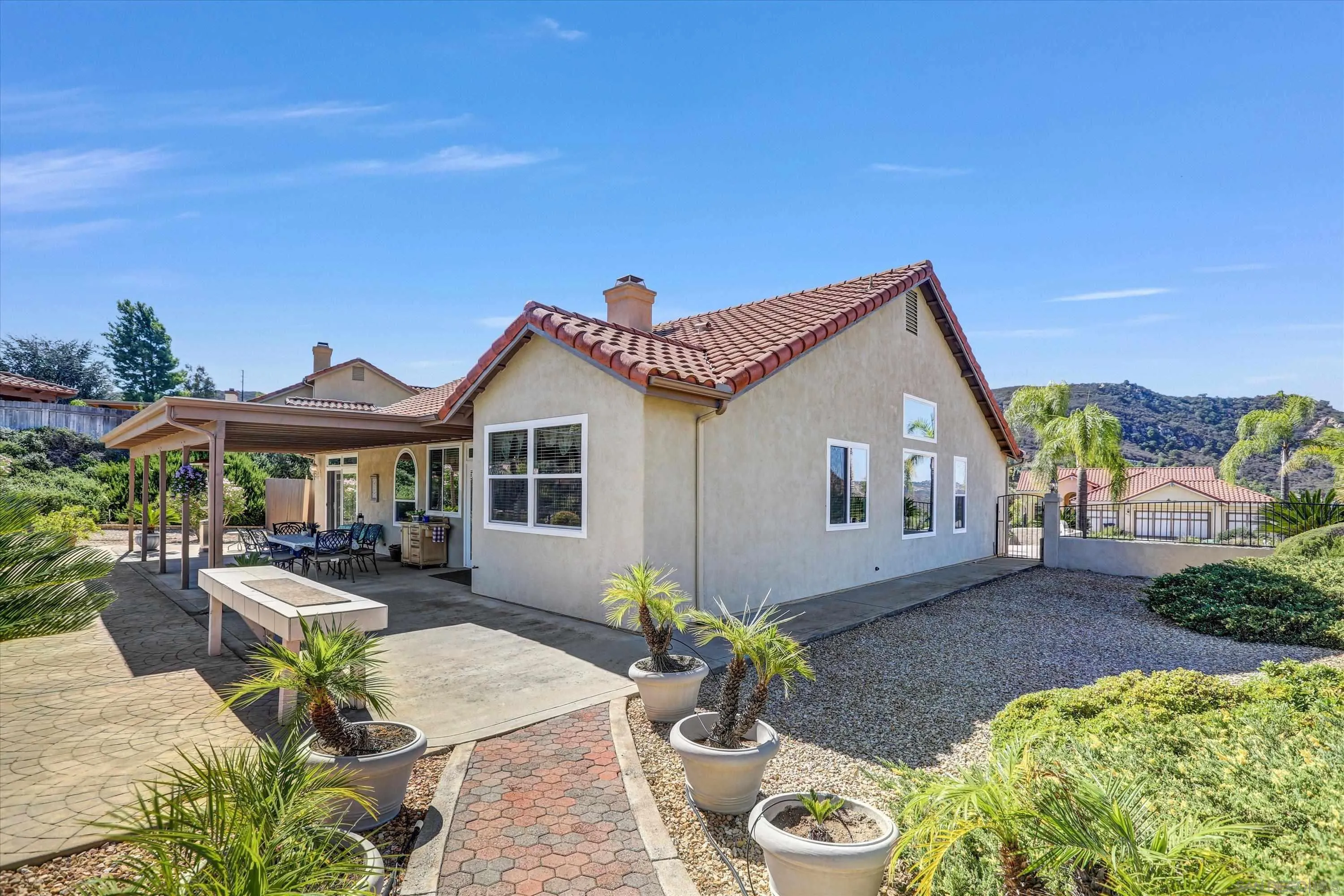 https://cdn.realtyfeed.com/cdn/127/250041757/cb763fda1c821556f92e792667ad772a.webp