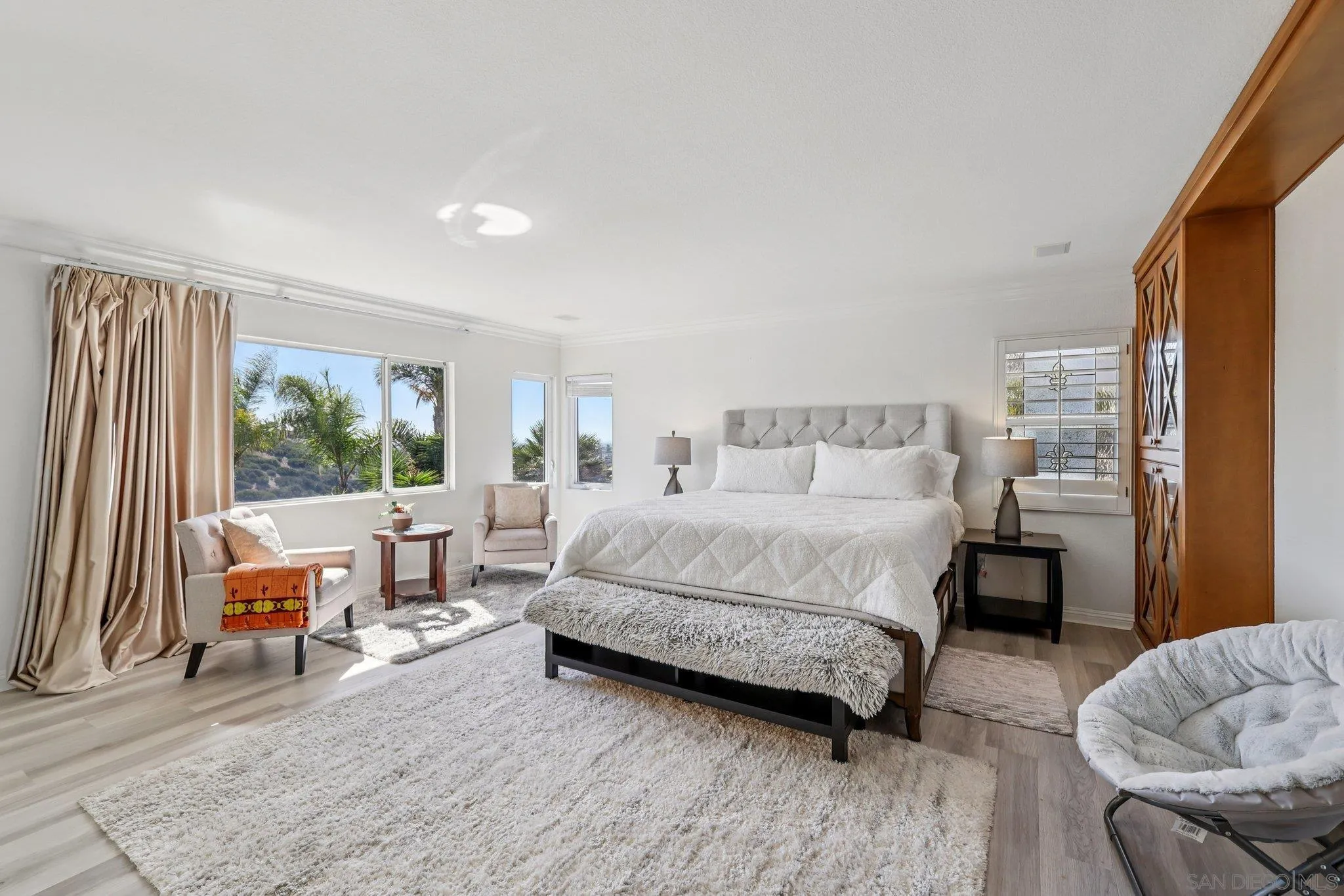 https://cdn.realtyfeed.com/cdn/127/250041768/126d0092085ad363bcd71f1e8c8a7eda.webp