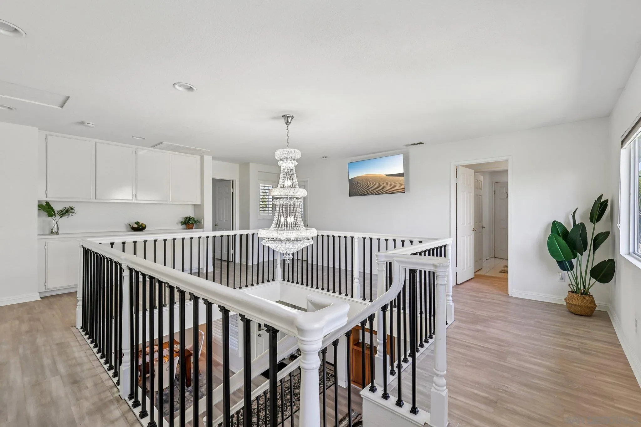 https://cdn.realtyfeed.com/cdn/127/250041768/b677a09a9d854da1335adb9ffd66f7d3.webp