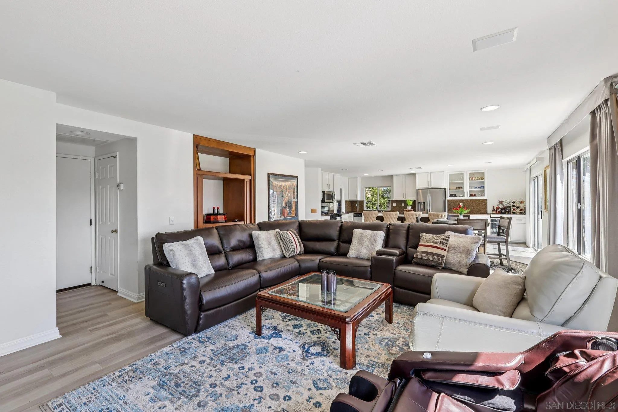 https://cdn.realtyfeed.com/cdn/127/250041768/fc09bf988af4f27b3be29b0197d1dbaa.webp