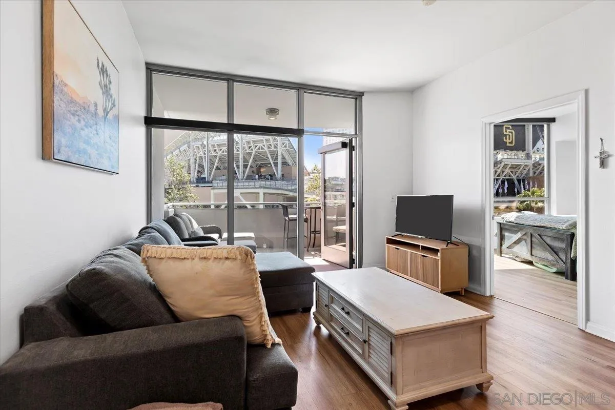 Photo #4: 250041769 Listing 